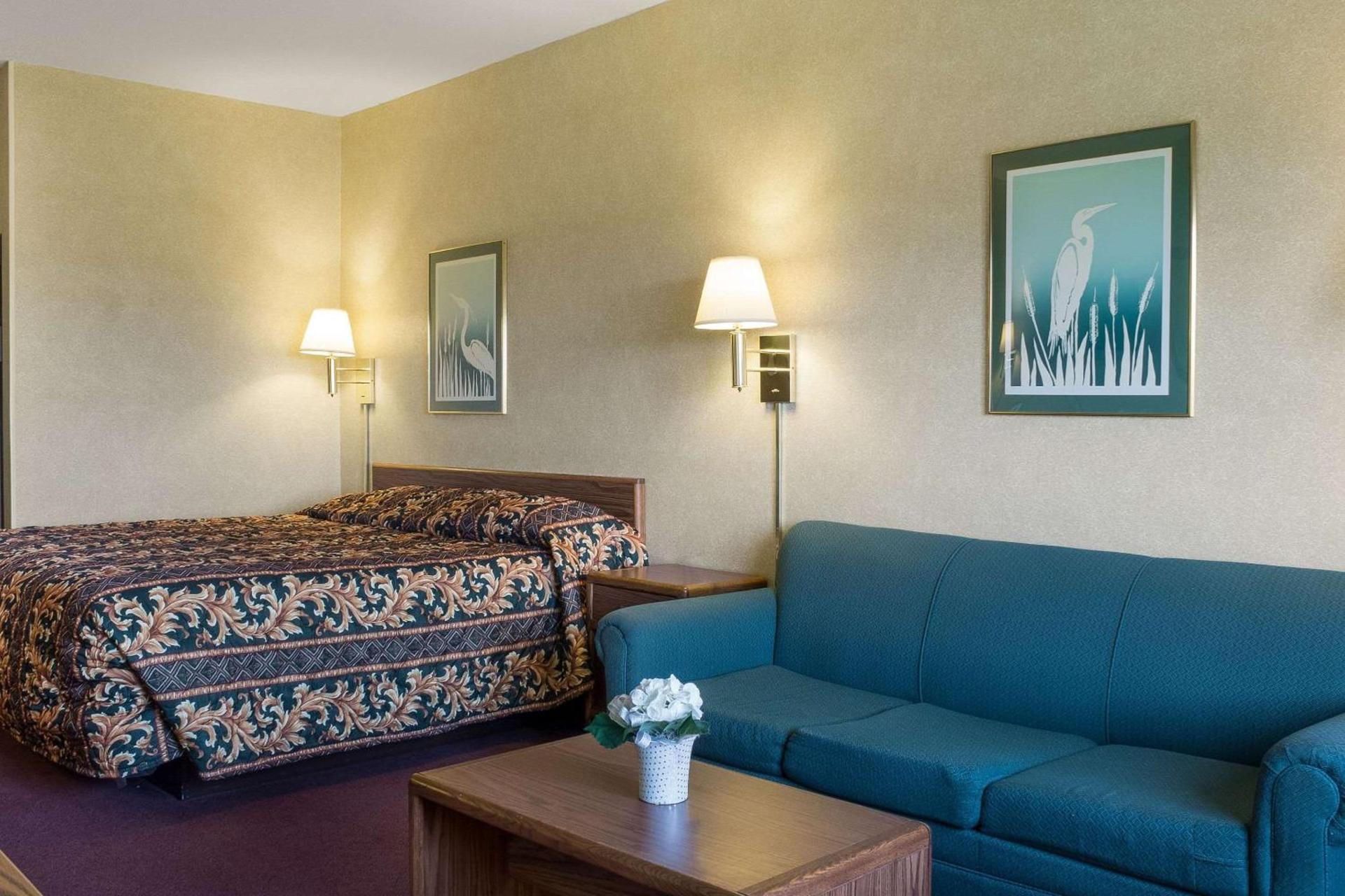 Rodeway Inn Wahpeton photo 28