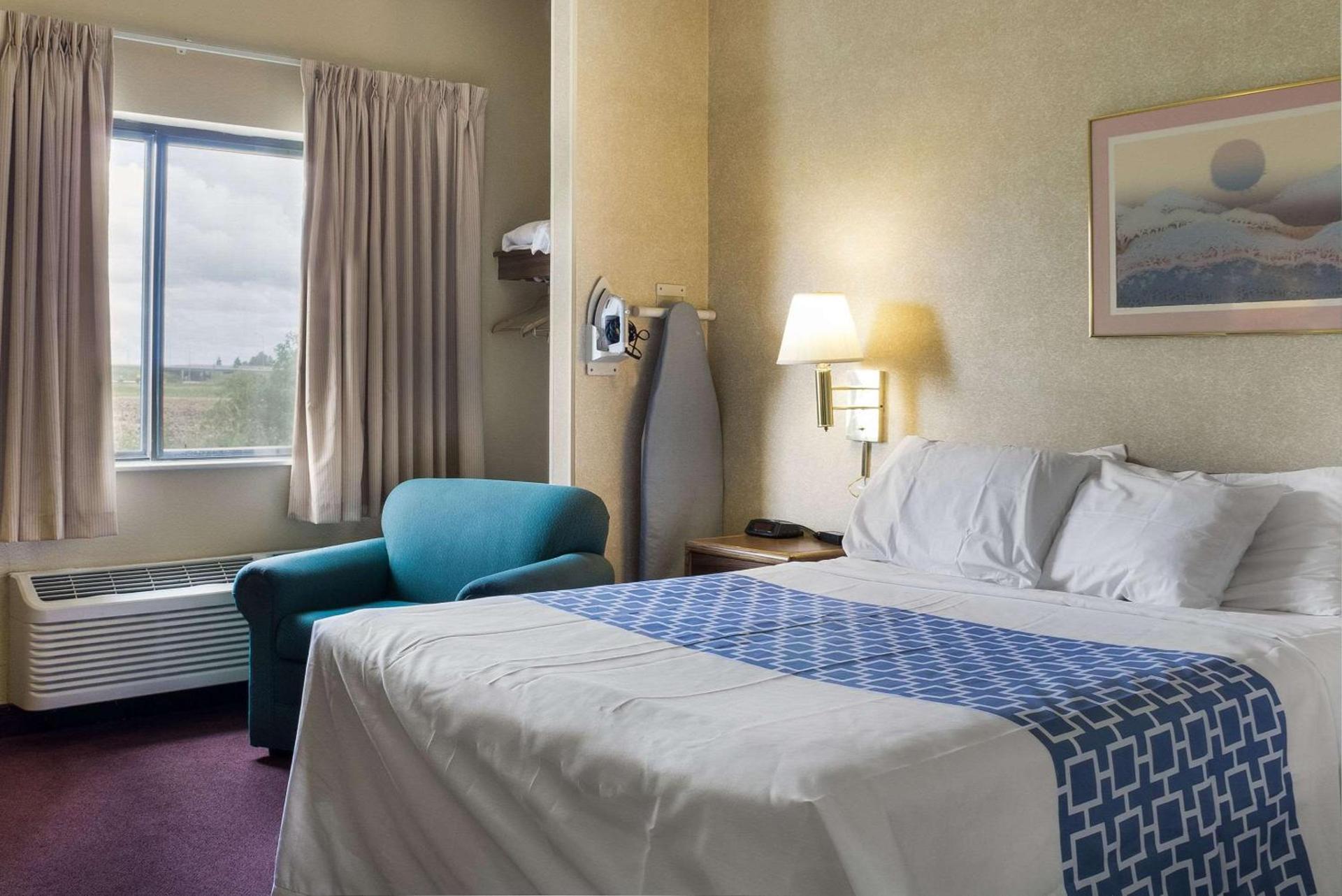 Rodeway Inn Wahpeton photo 18
