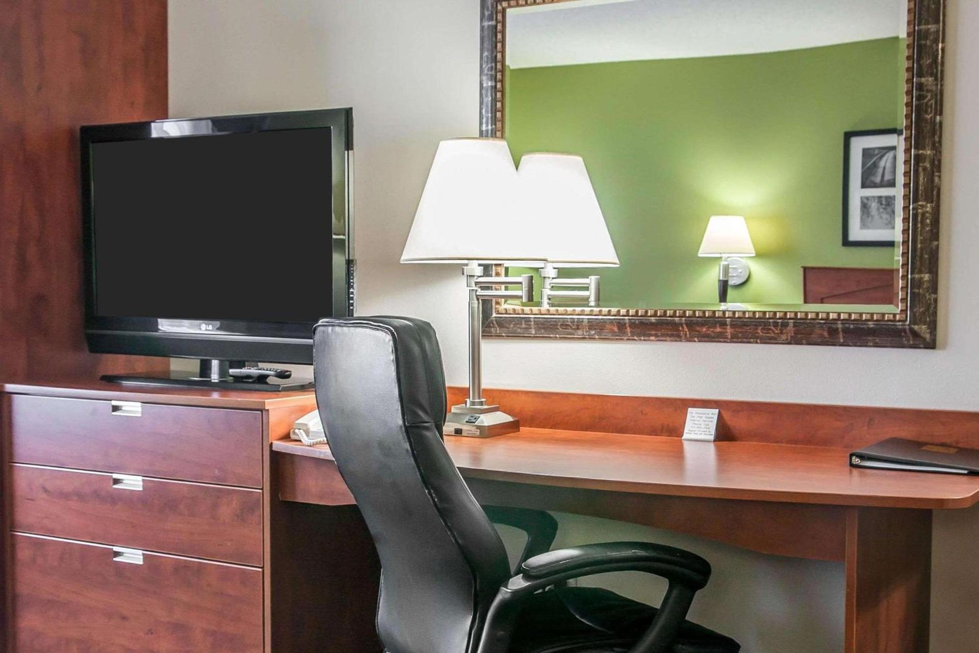 Sleep Inn & Suites Conference Center and Water Park photo 6