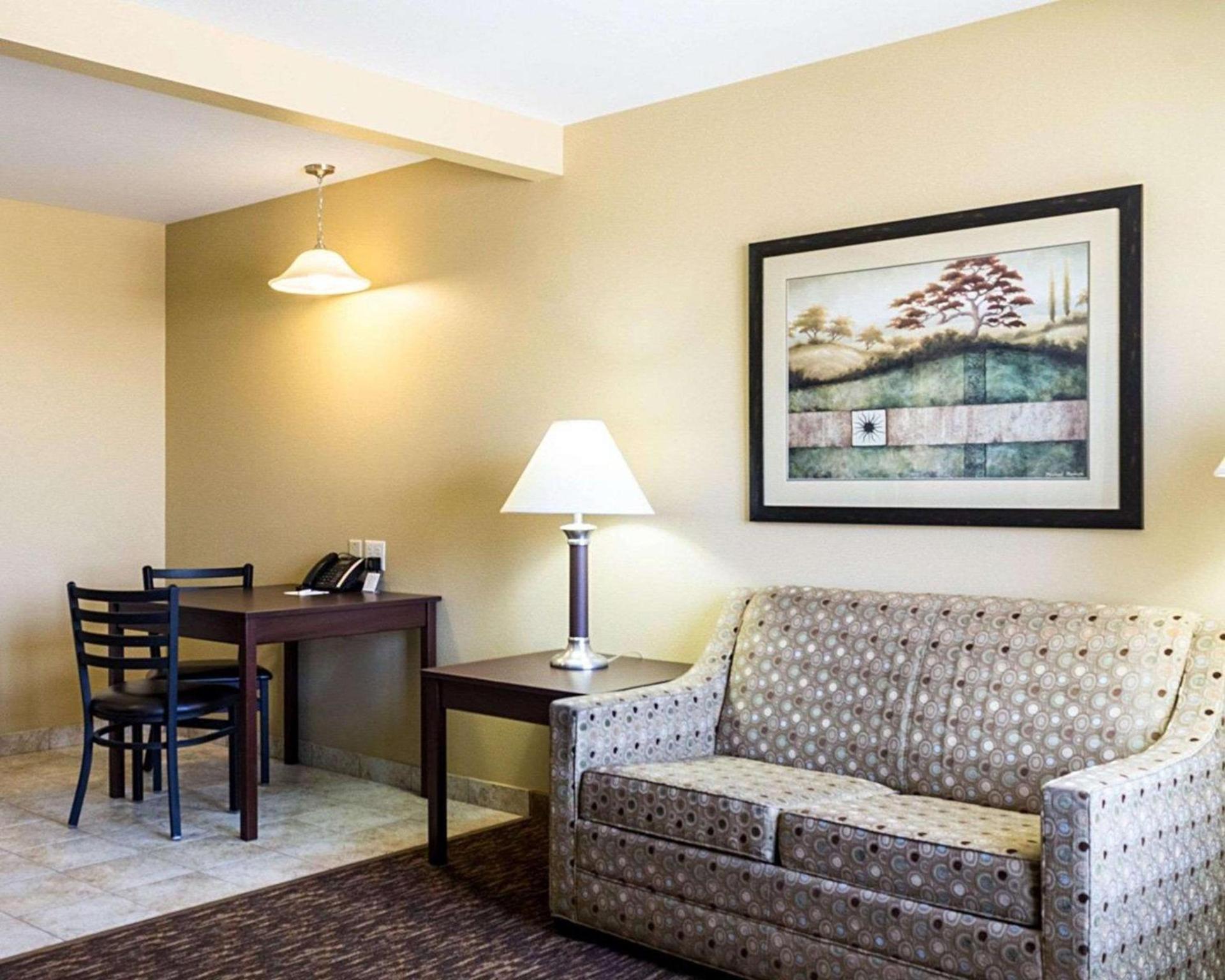MainStay Suites Minot photo 24