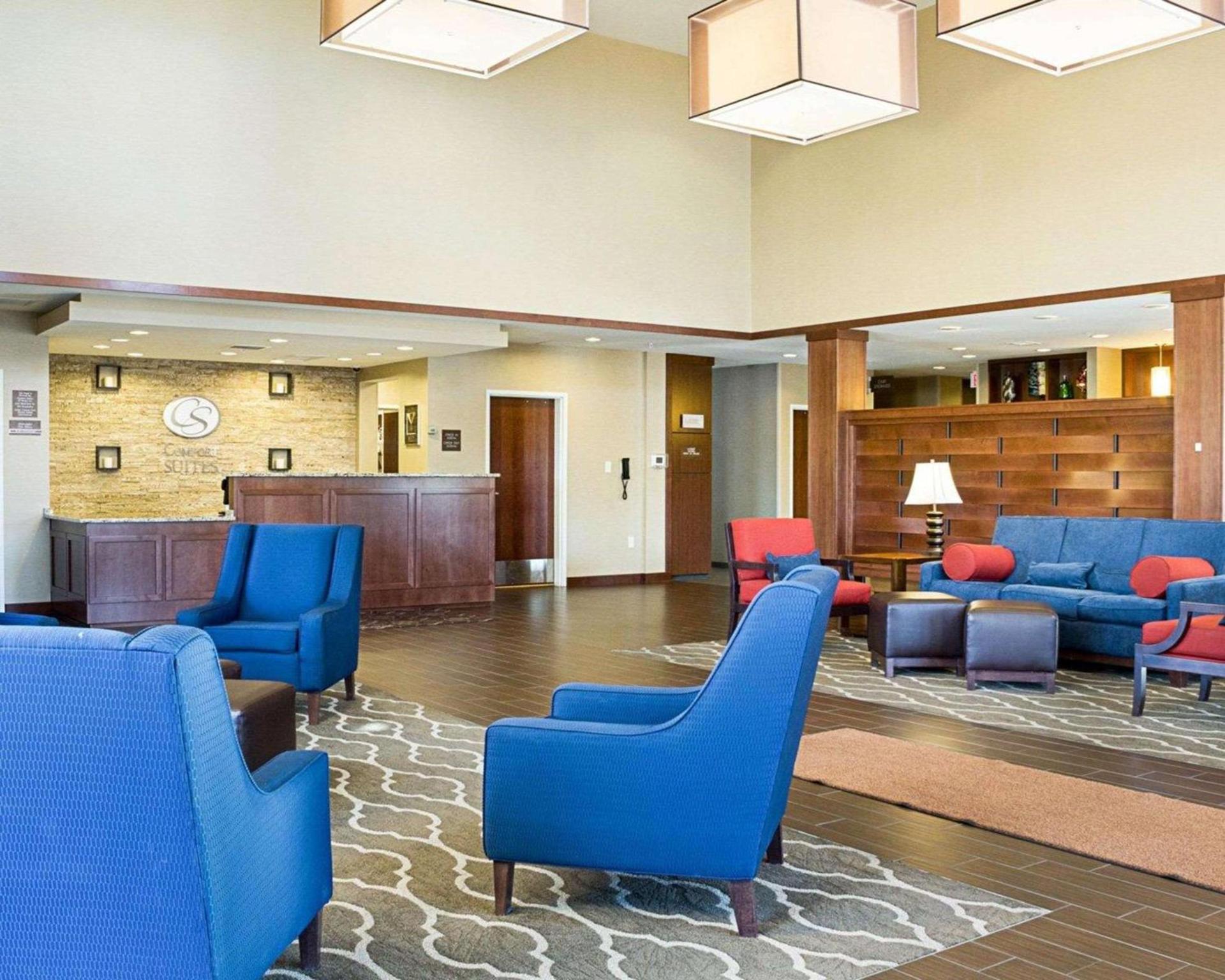 Comfort Suites Fargo Medical Center photo 3