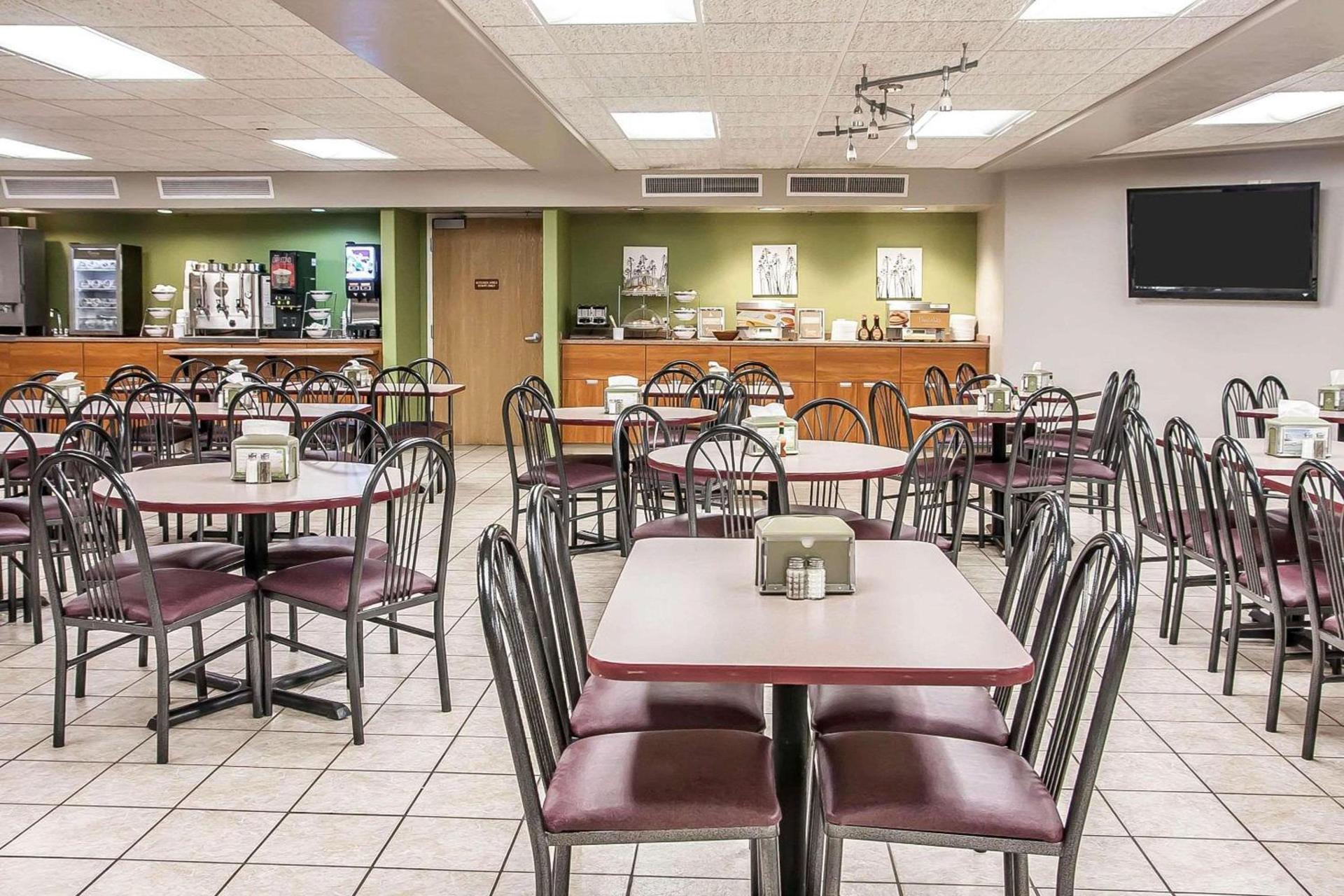 Sleep Inn & Suites Conference Center and Water Park photo 30