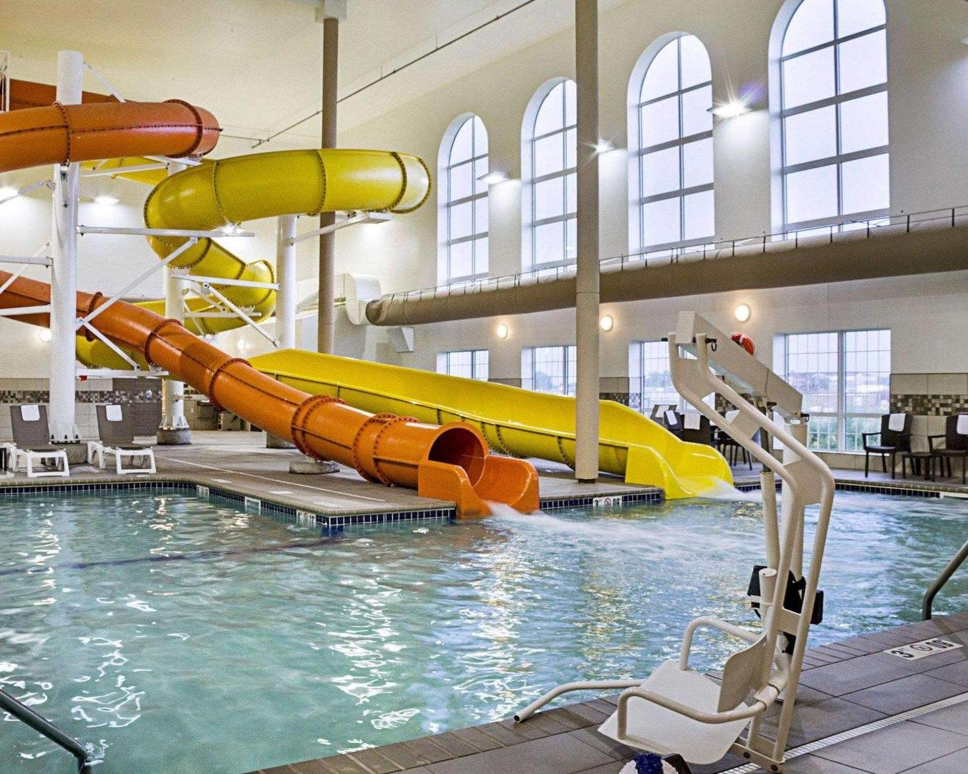 Comfort Suites Minot South photo 34