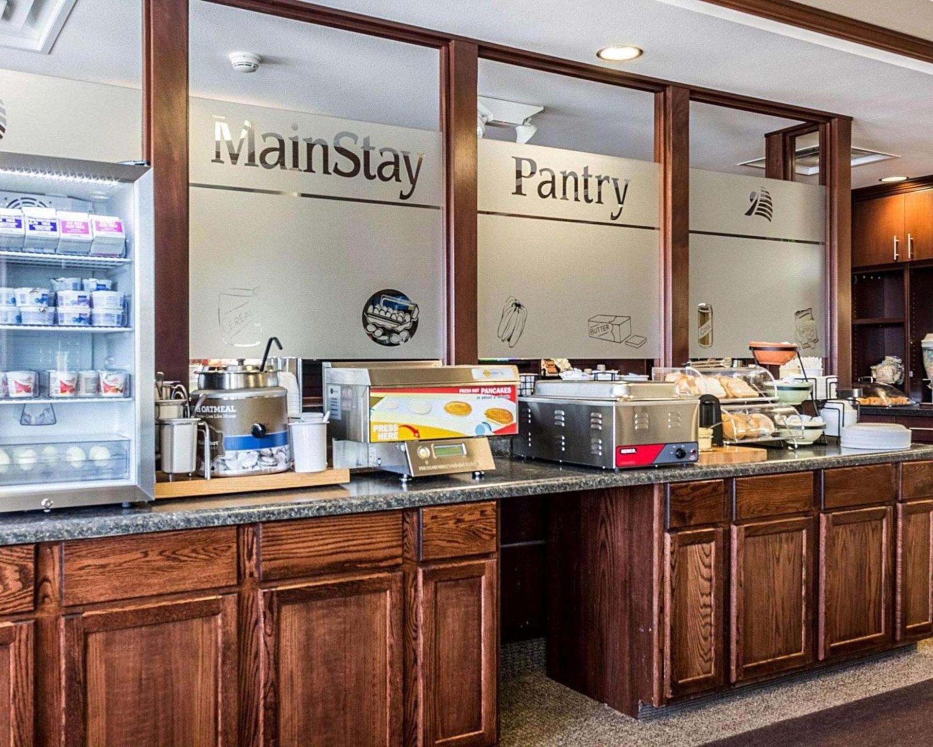 MainStay Suites Minot photo 33
