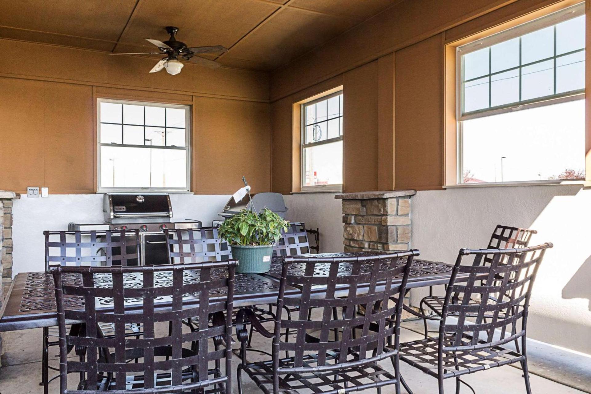 MainStay Suites Williston photo 34