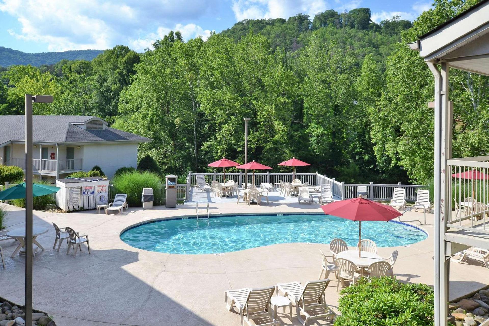 Quality Inn Cherokee Riverside photo 17