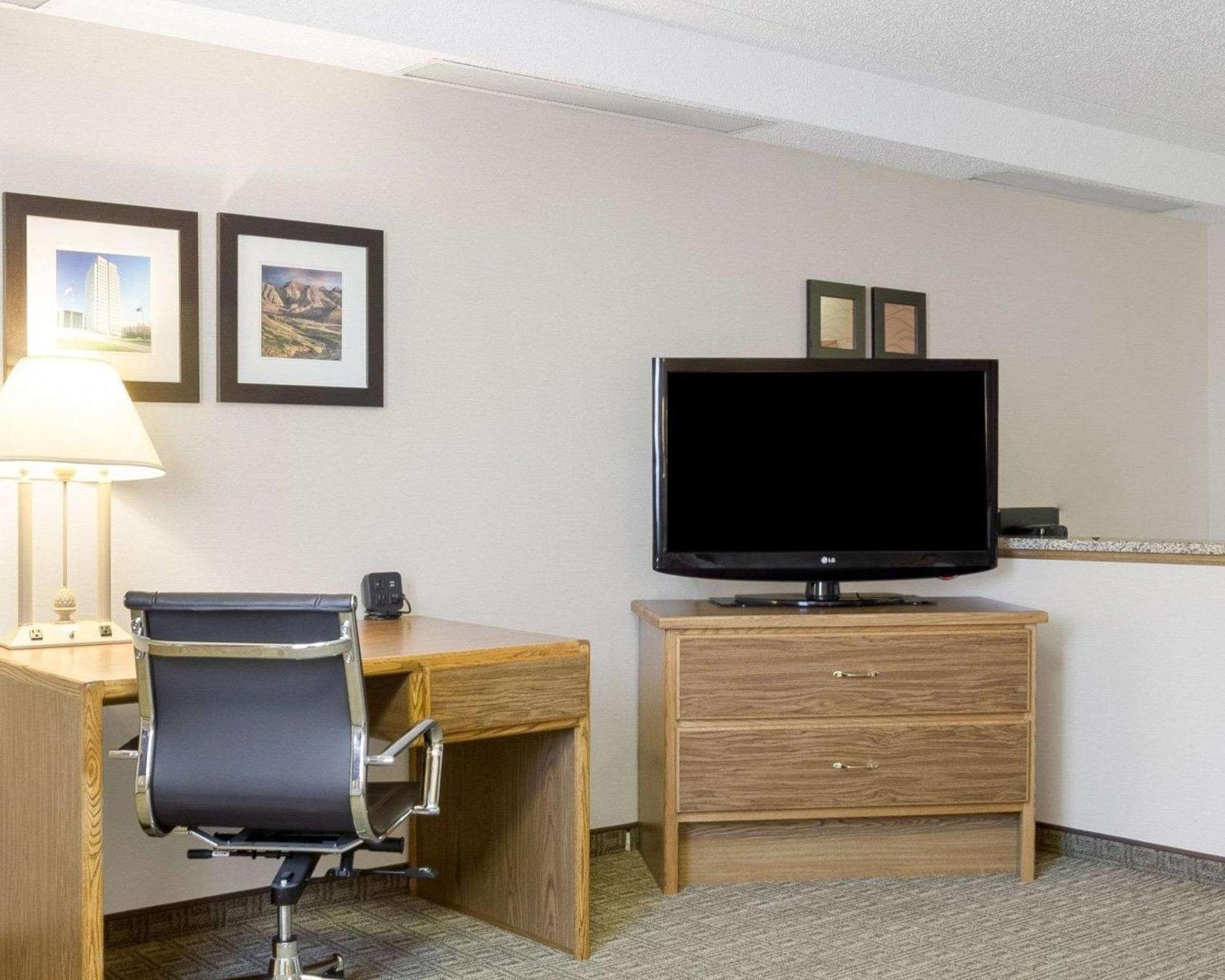 Quality Inn Bismarck I-94 photo 21