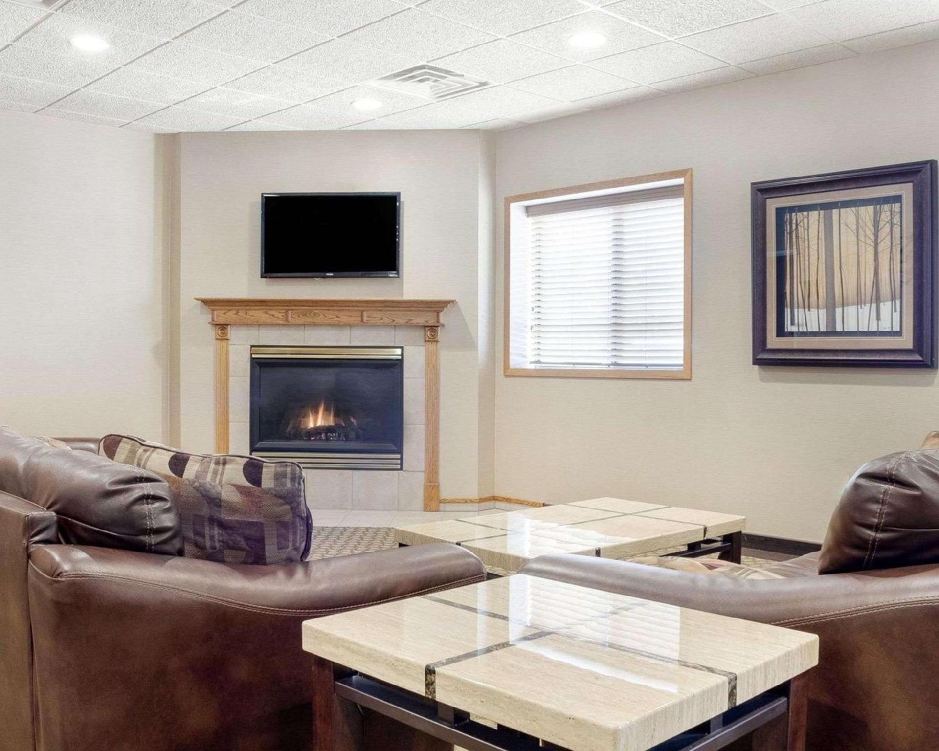 Quality Inn Bismarck I-94 photo 2