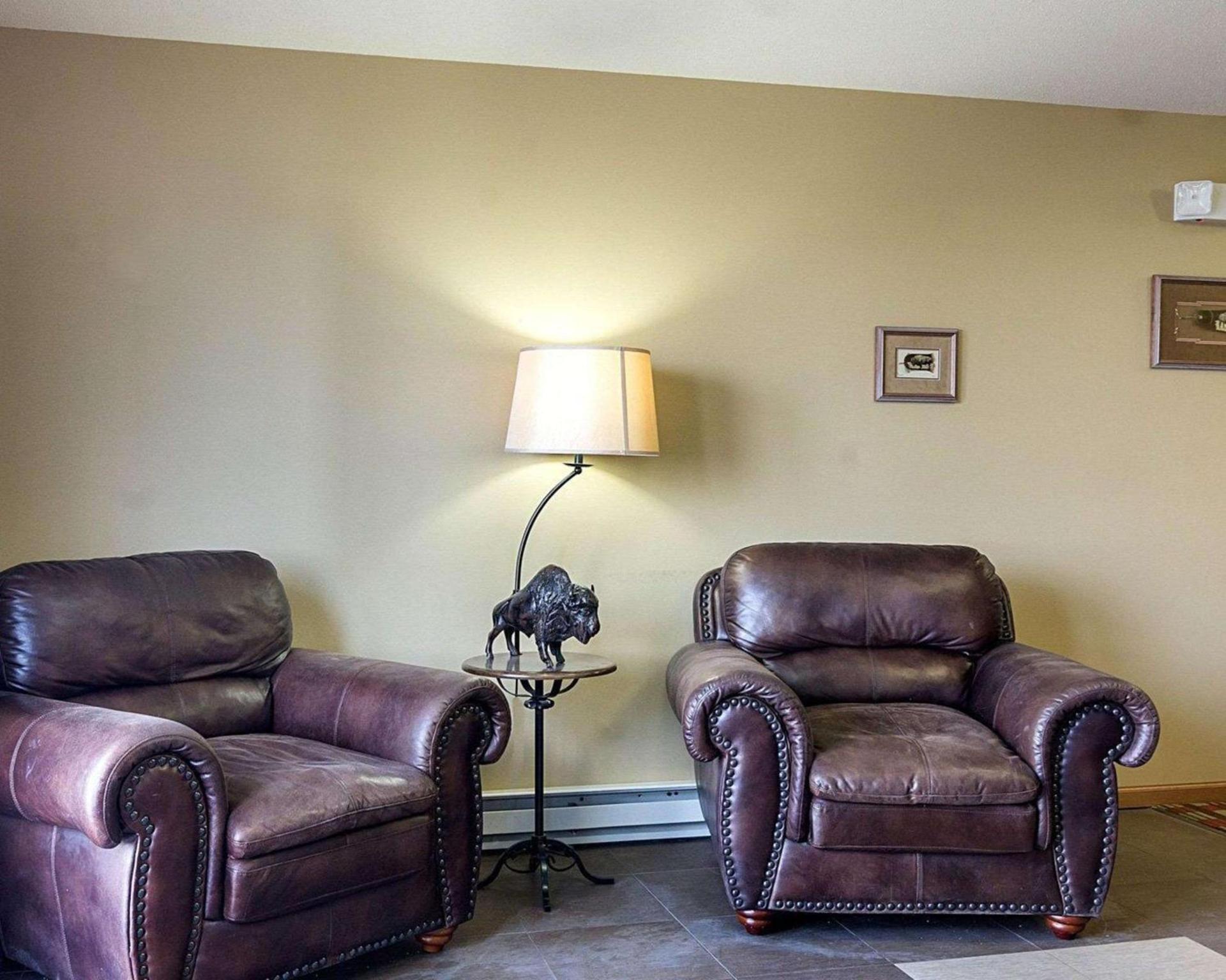 Econo Lodge Jamestown South photo 6