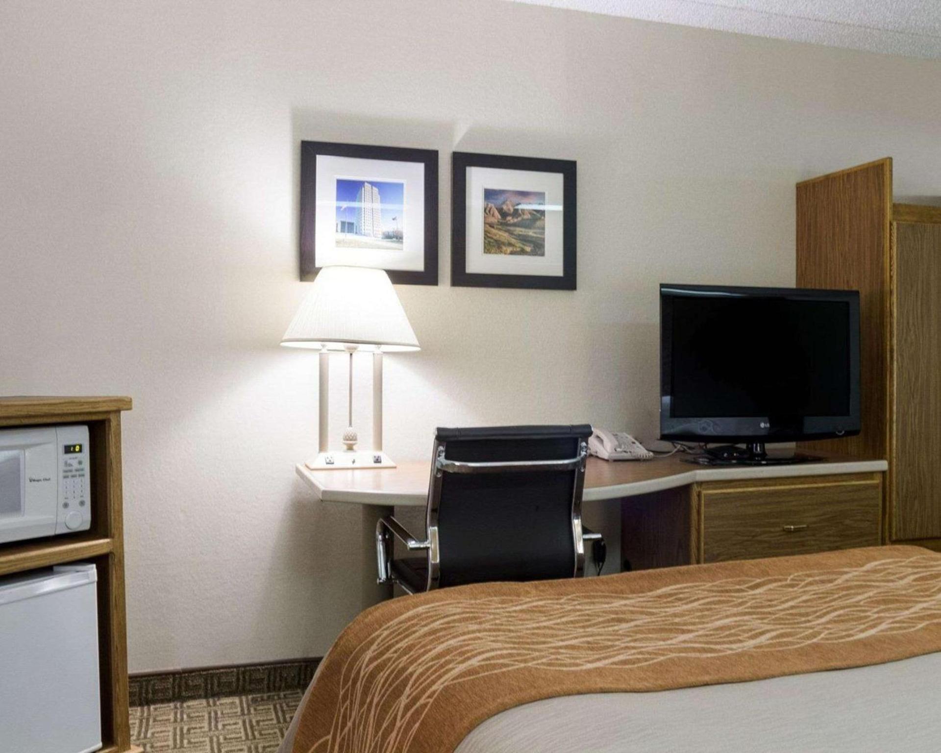 Quality Inn Bismarck I-94 photo 10