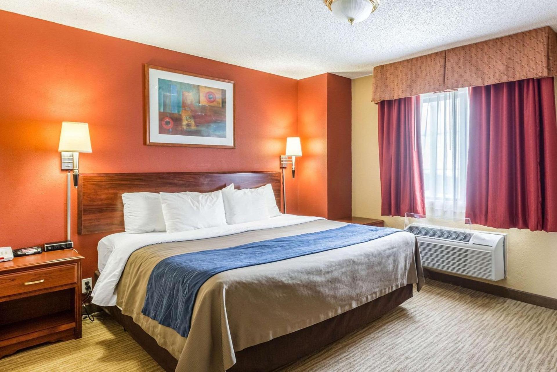 Quality Inn Scottsbluff photo 3