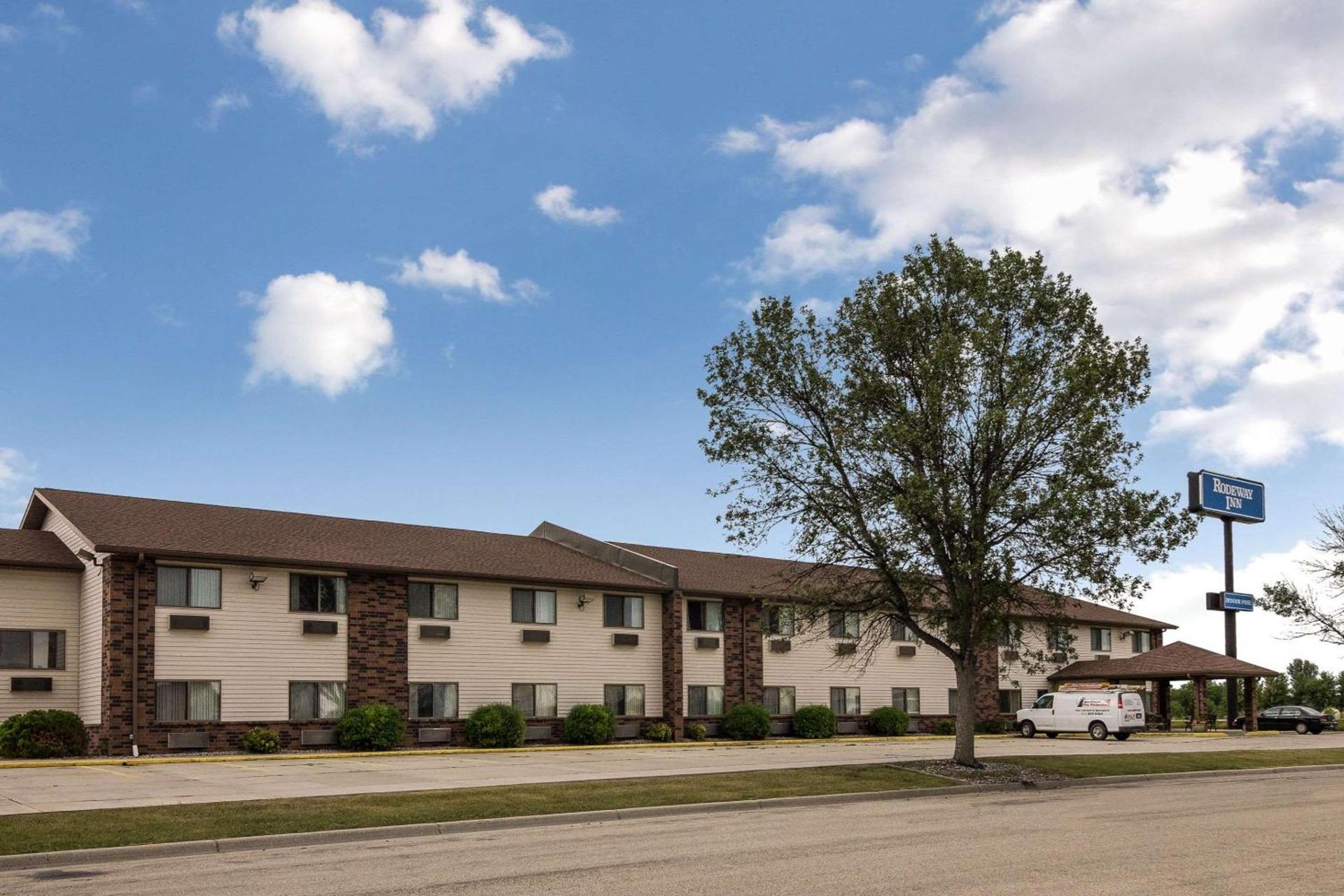 Rodeway Inn Wahpeton photo 2