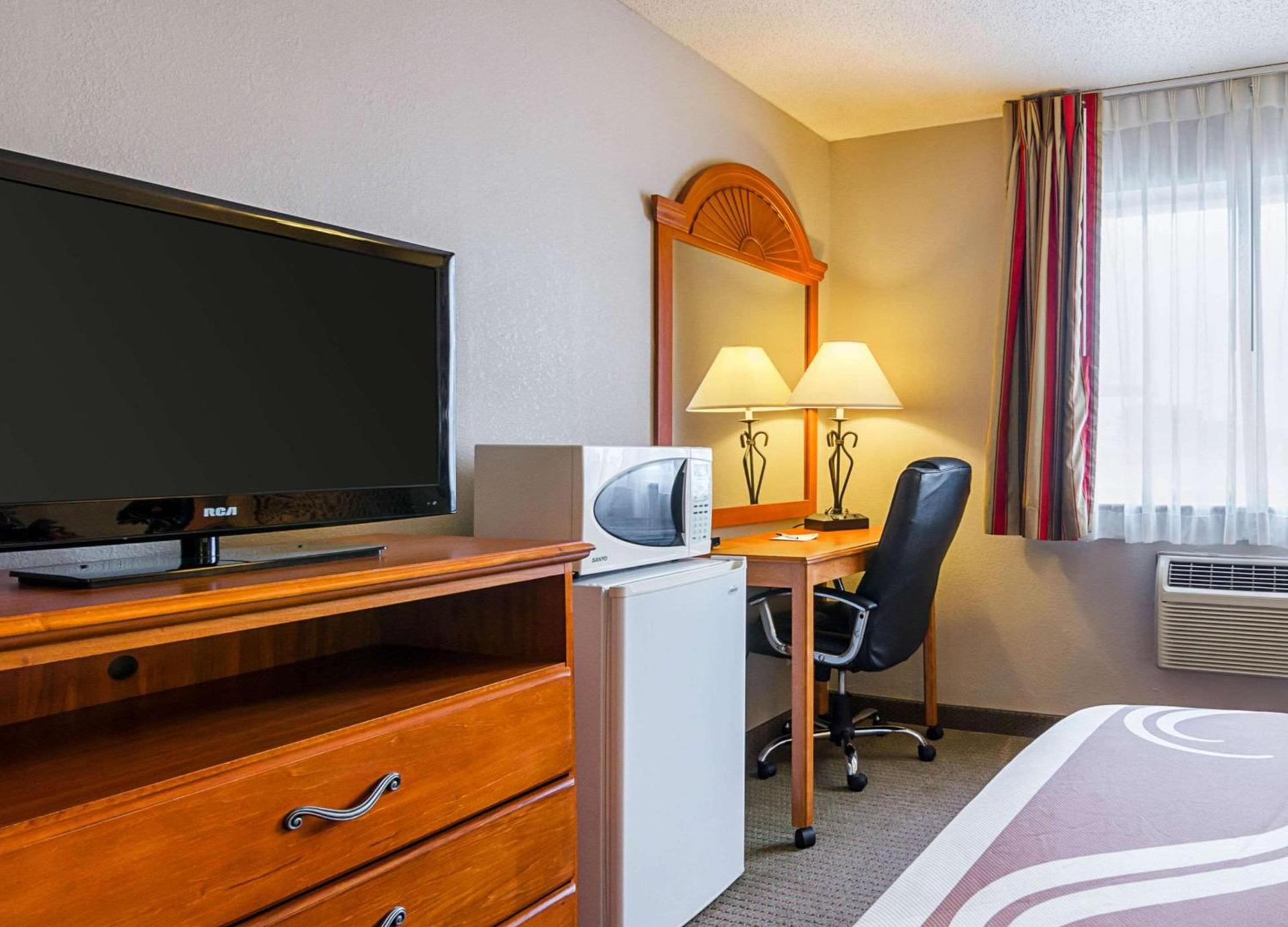 Quality Inn Sidney I-80 photo 10