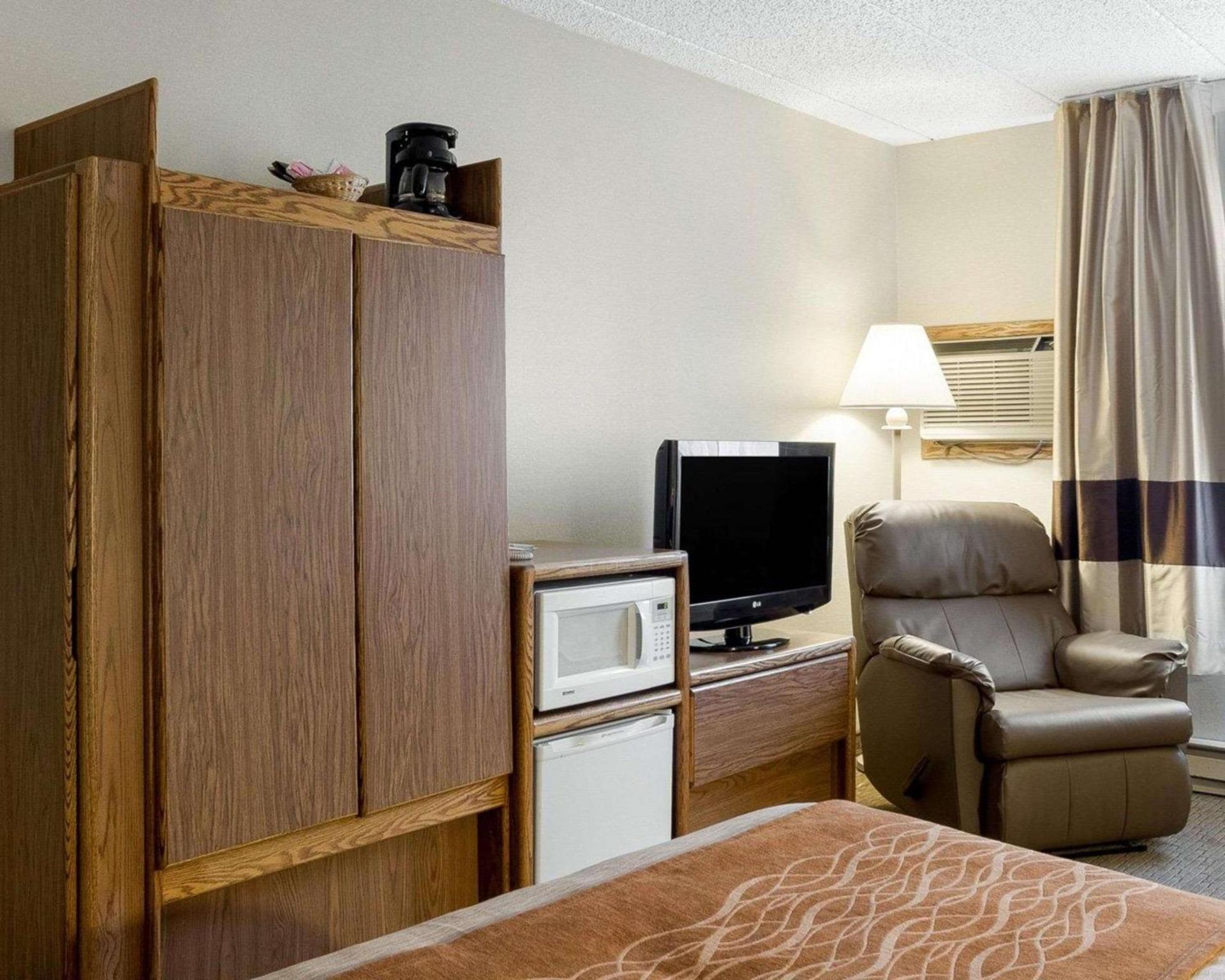 Quality Inn Bismarck I-94 photo 12
