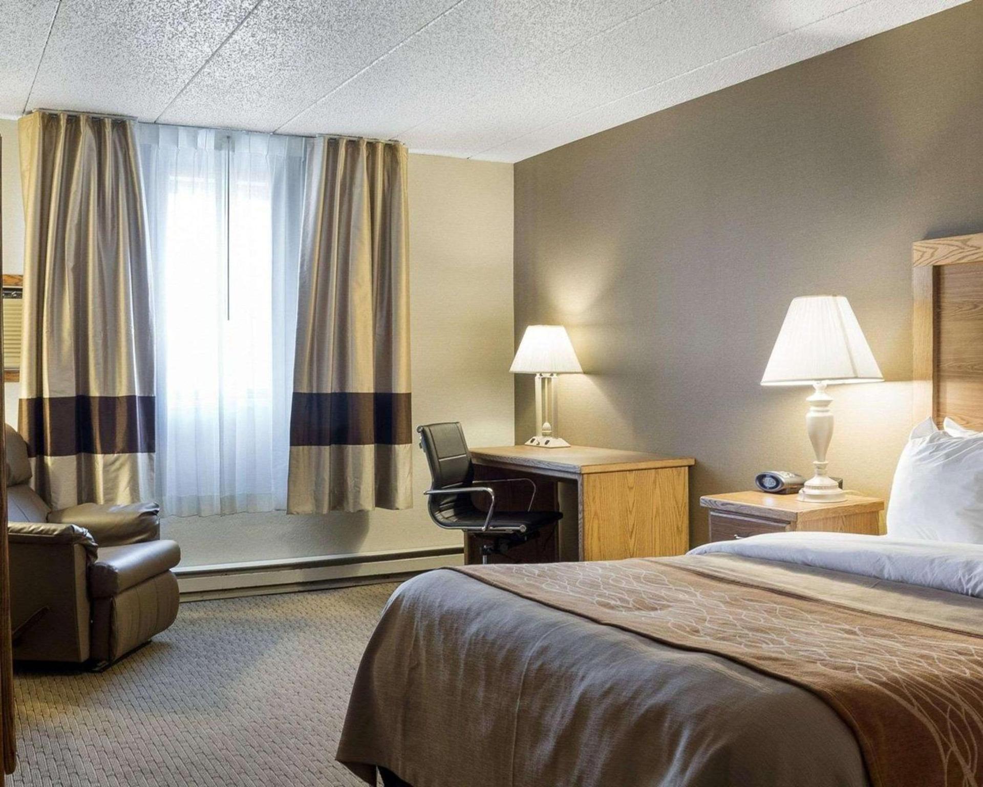 Quality Inn Bismarck I-94 photo 8