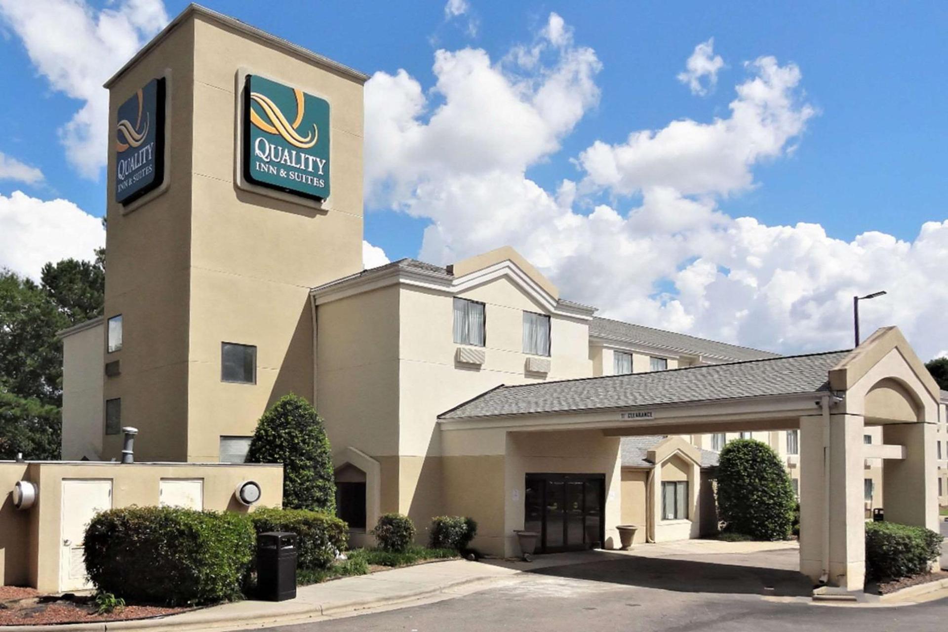 Quality Inn & Suites Raleigh North photo 1