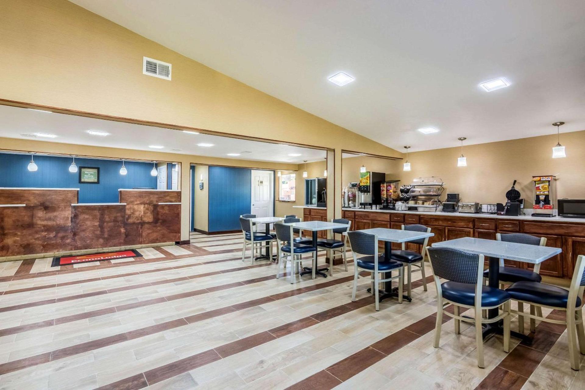 Econo Lodge Gastonia North photo 5