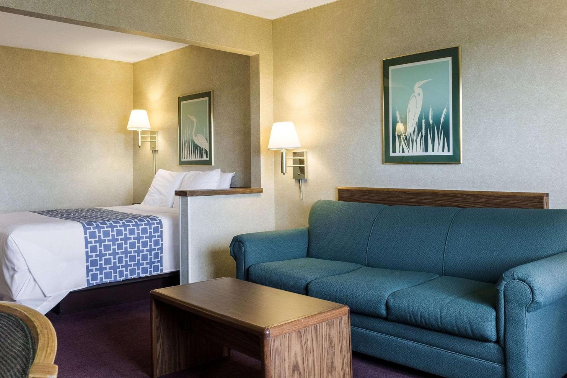 Rodeway Inn Wahpeton photo 29