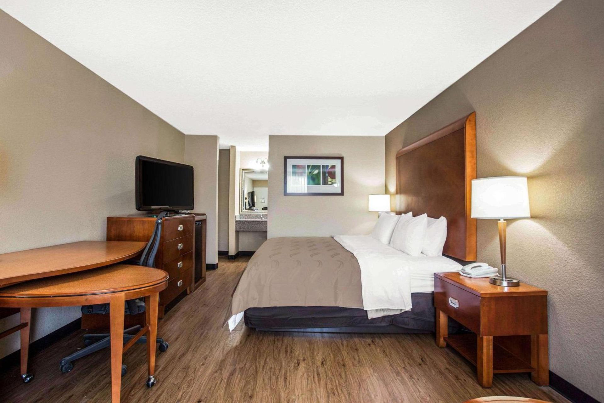 Quality Inn & Suites University Area photo 17