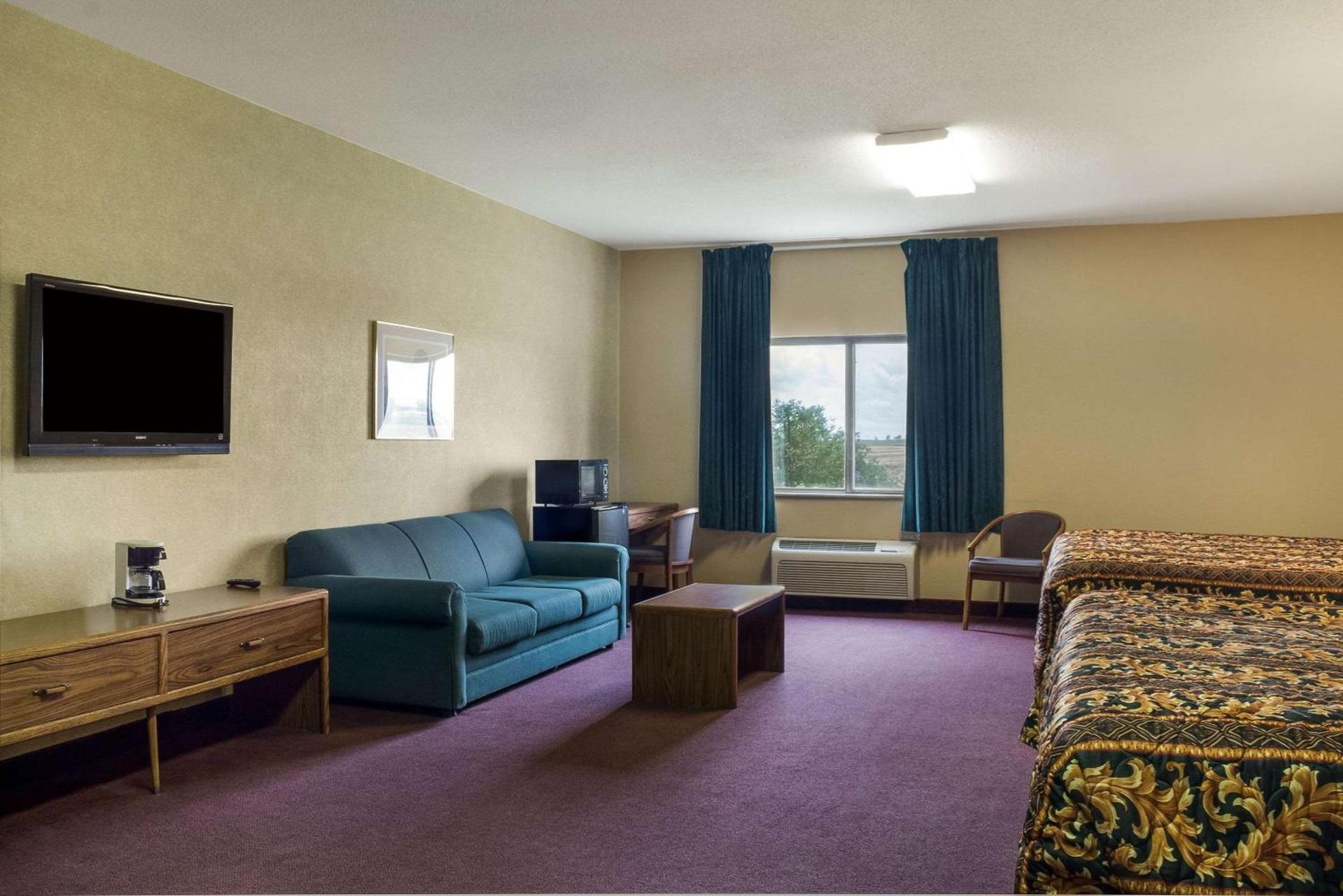 Rodeway Inn Wahpeton photo 7