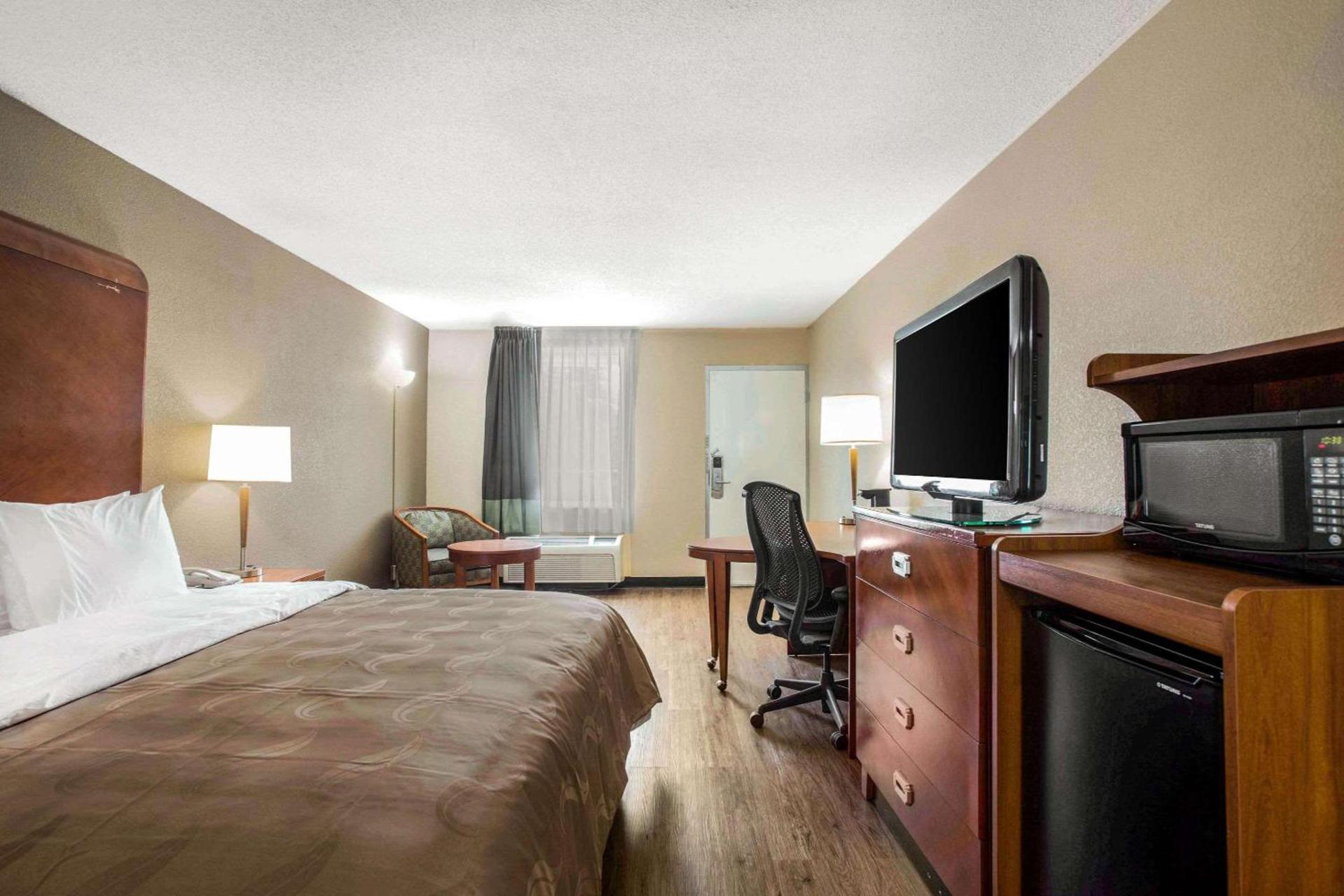Quality Inn & Suites University Area photo 20