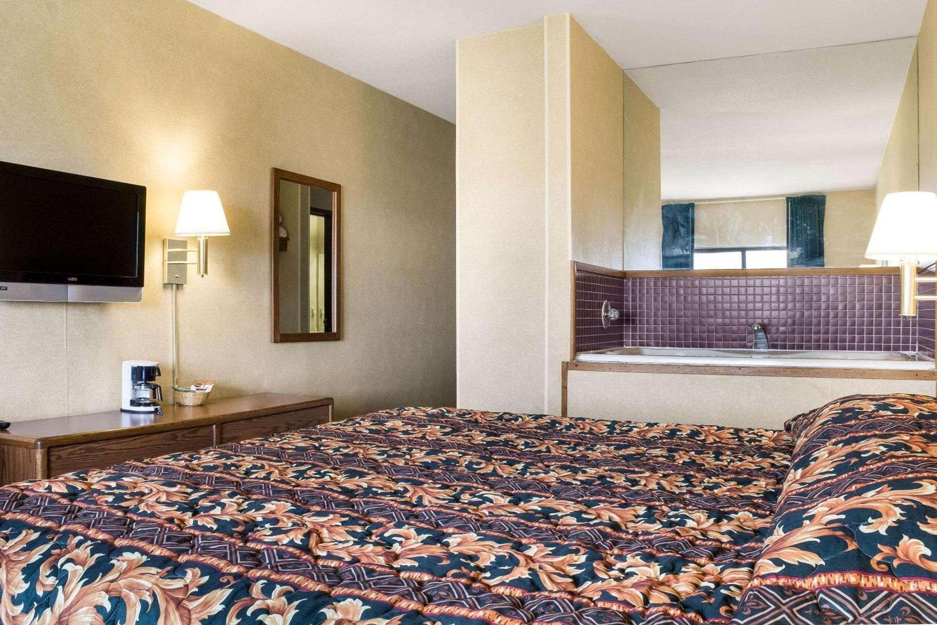 Rodeway Inn Wahpeton photo 23
