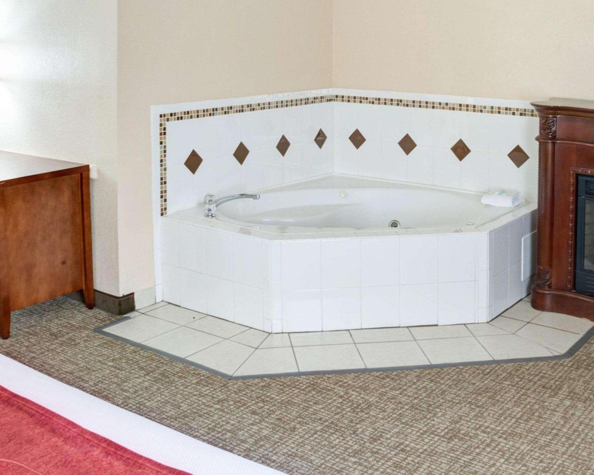 Comfort Suites Omaha Northwest photo 17