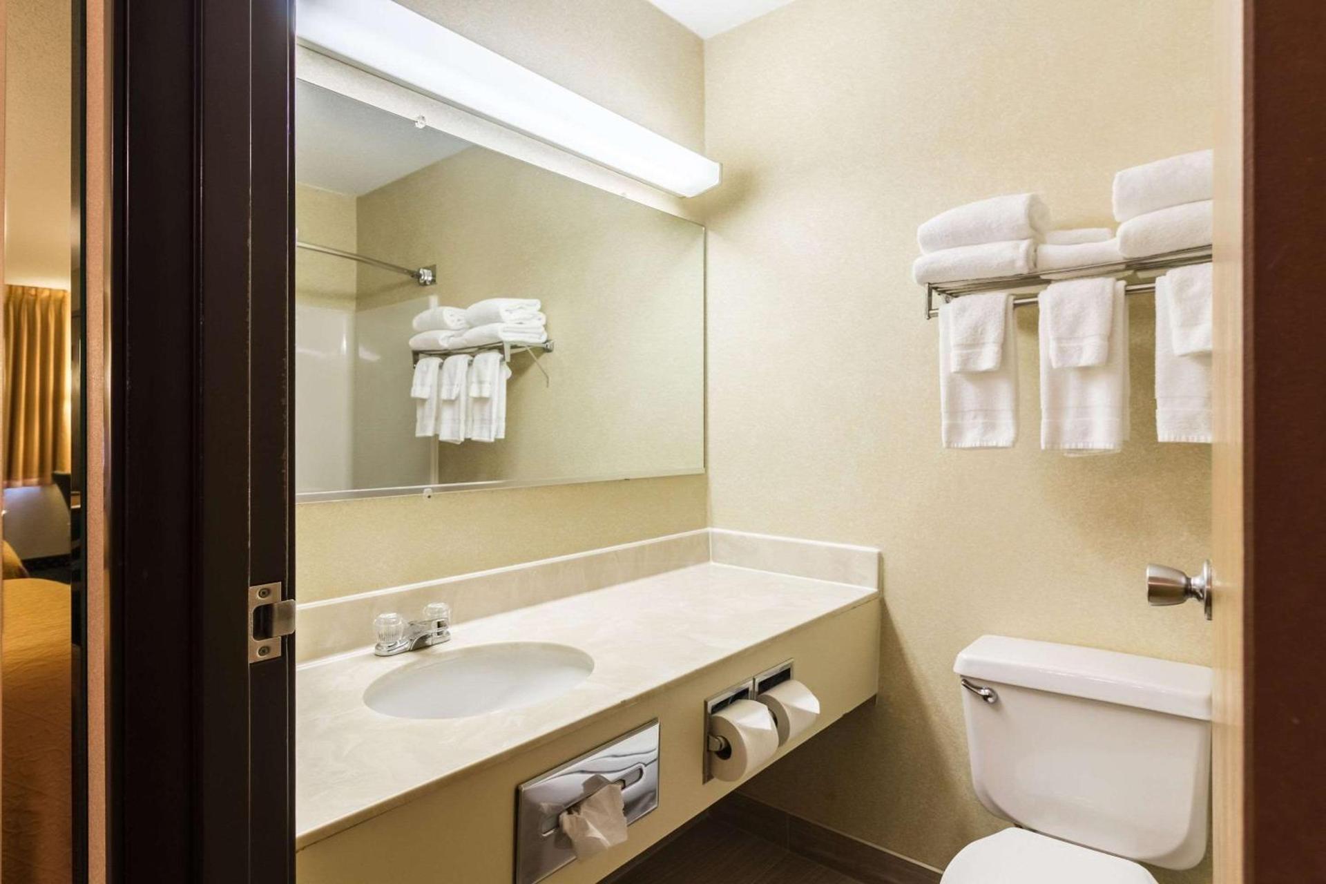 Quality Inn Columbia Mall photo 18