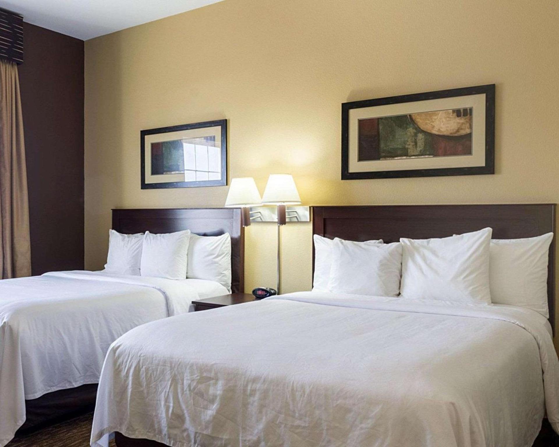 MainStay Suites Minot photo 17