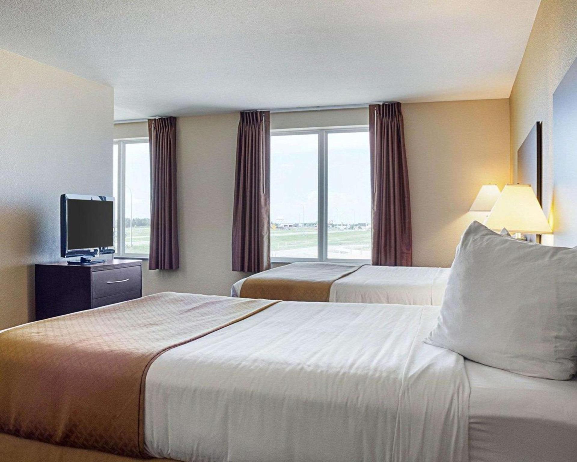 Quality Inn & Suites Minot North photo 22