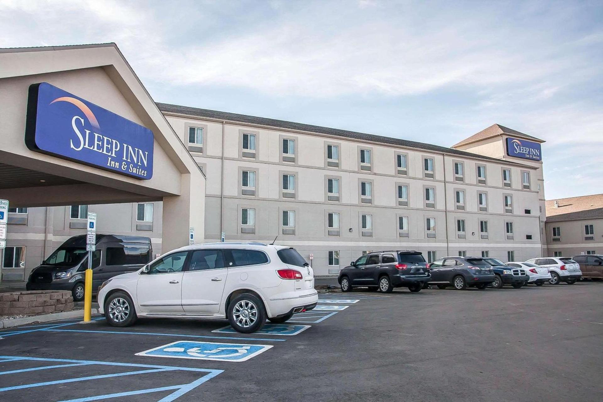 Sleep Inn & Suites Conference Center and Water Park photo 3