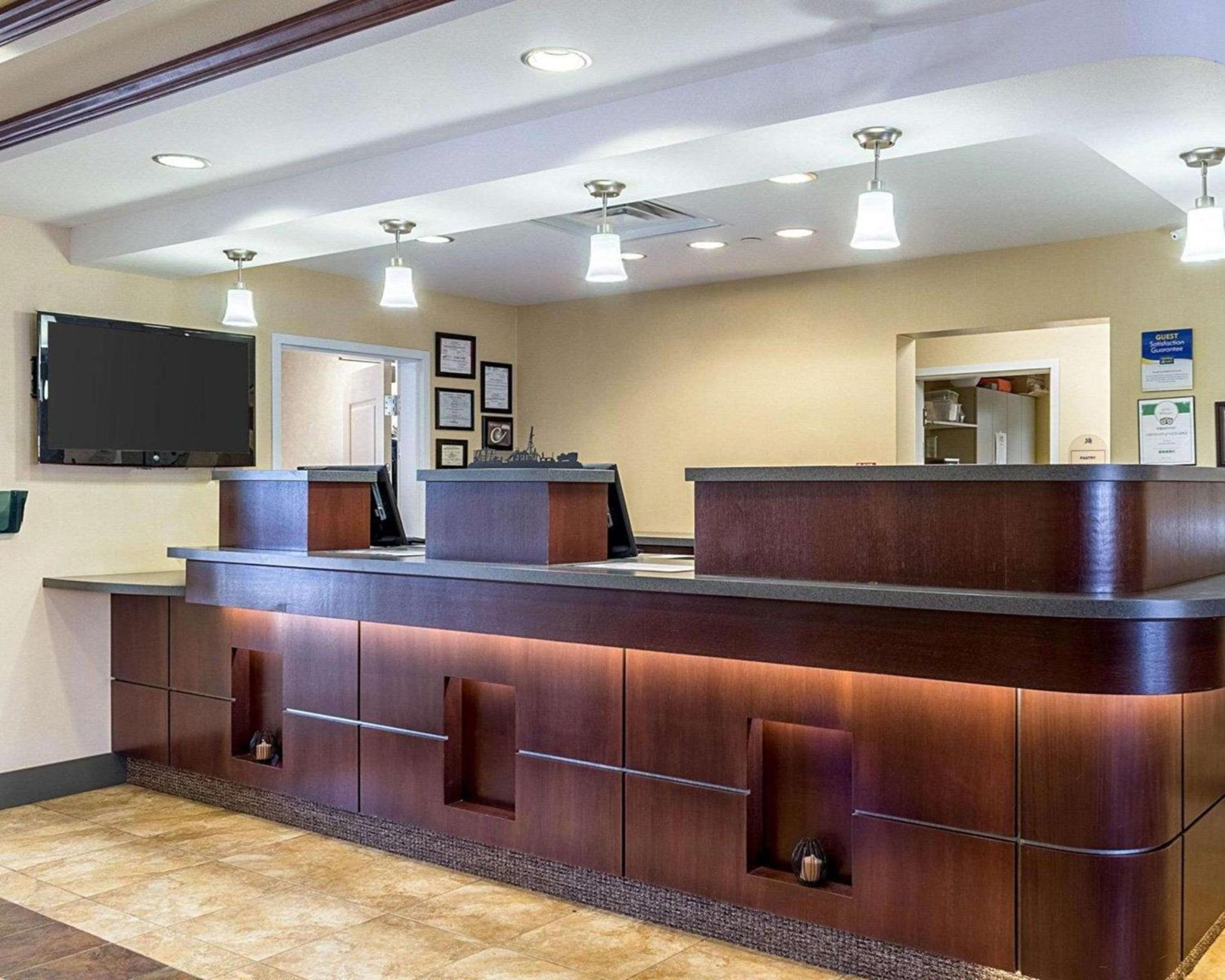 MainStay Suites Minot photo 5