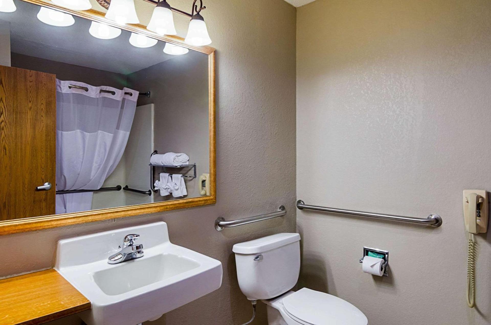 Quality Inn Sidney I-80 photo 21