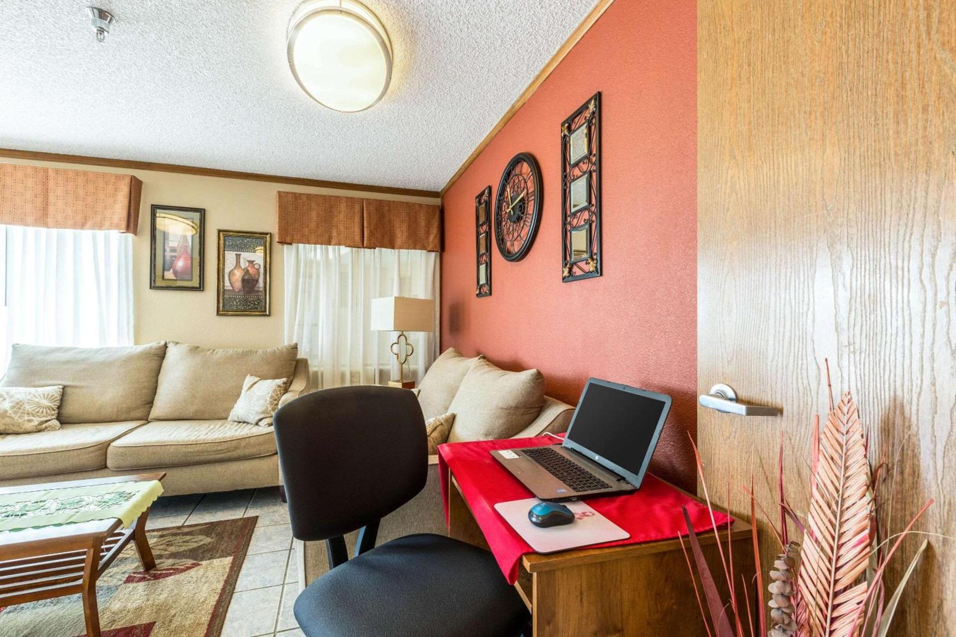 Quality Inn Scottsbluff photo 15
