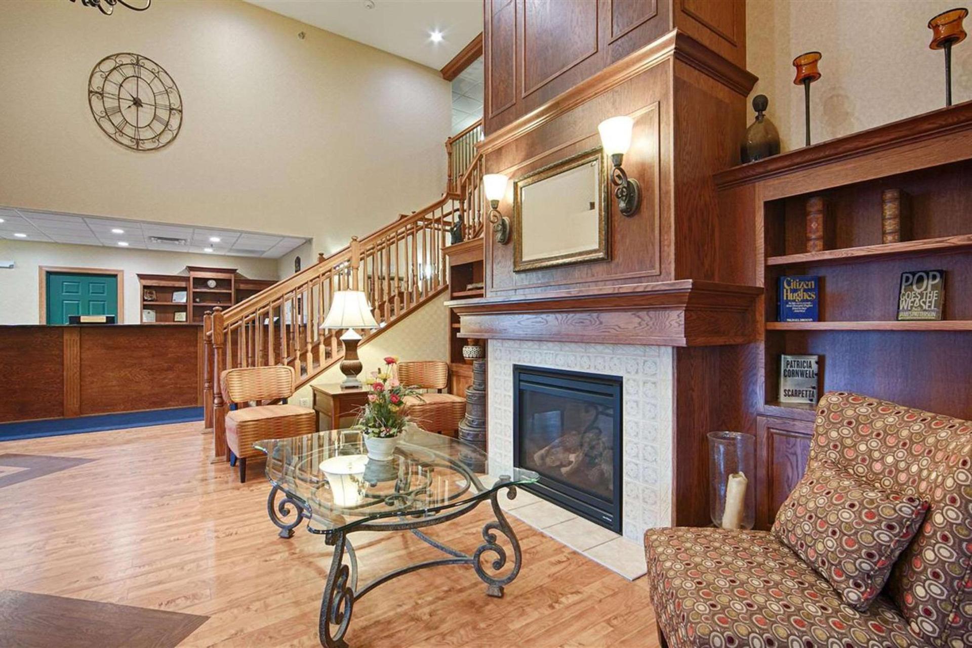 Heritage Hotel and Suites photo 7