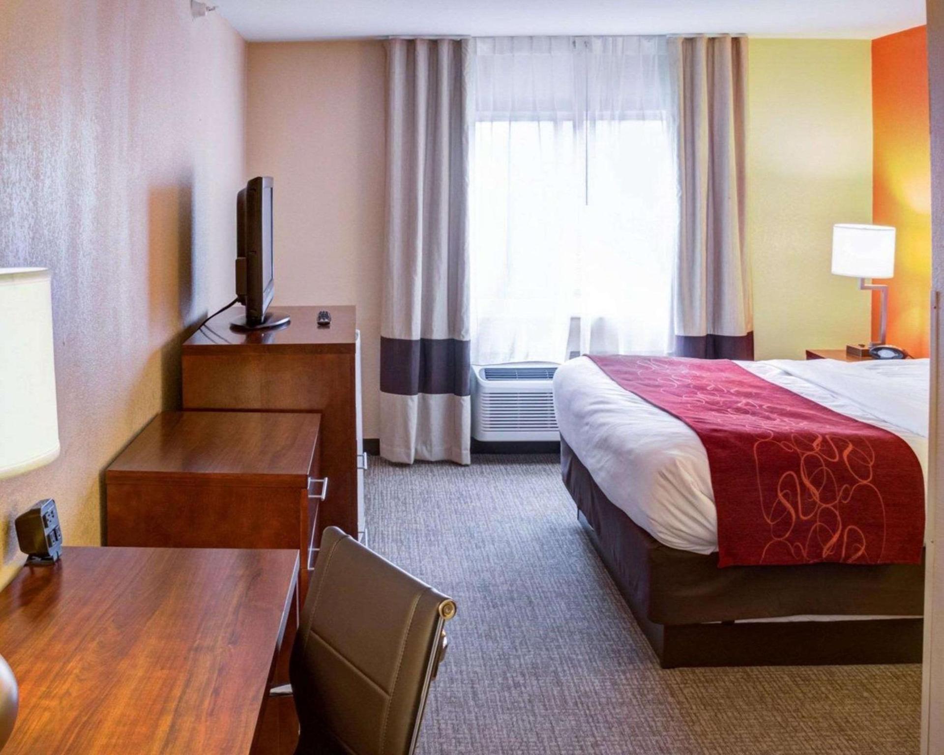 Comfort Suites Omaha Northwest photo 19