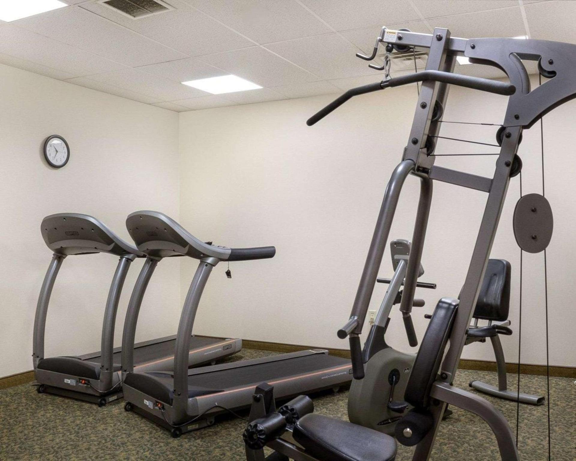Quality Inn Bismarck I-94 photo 27