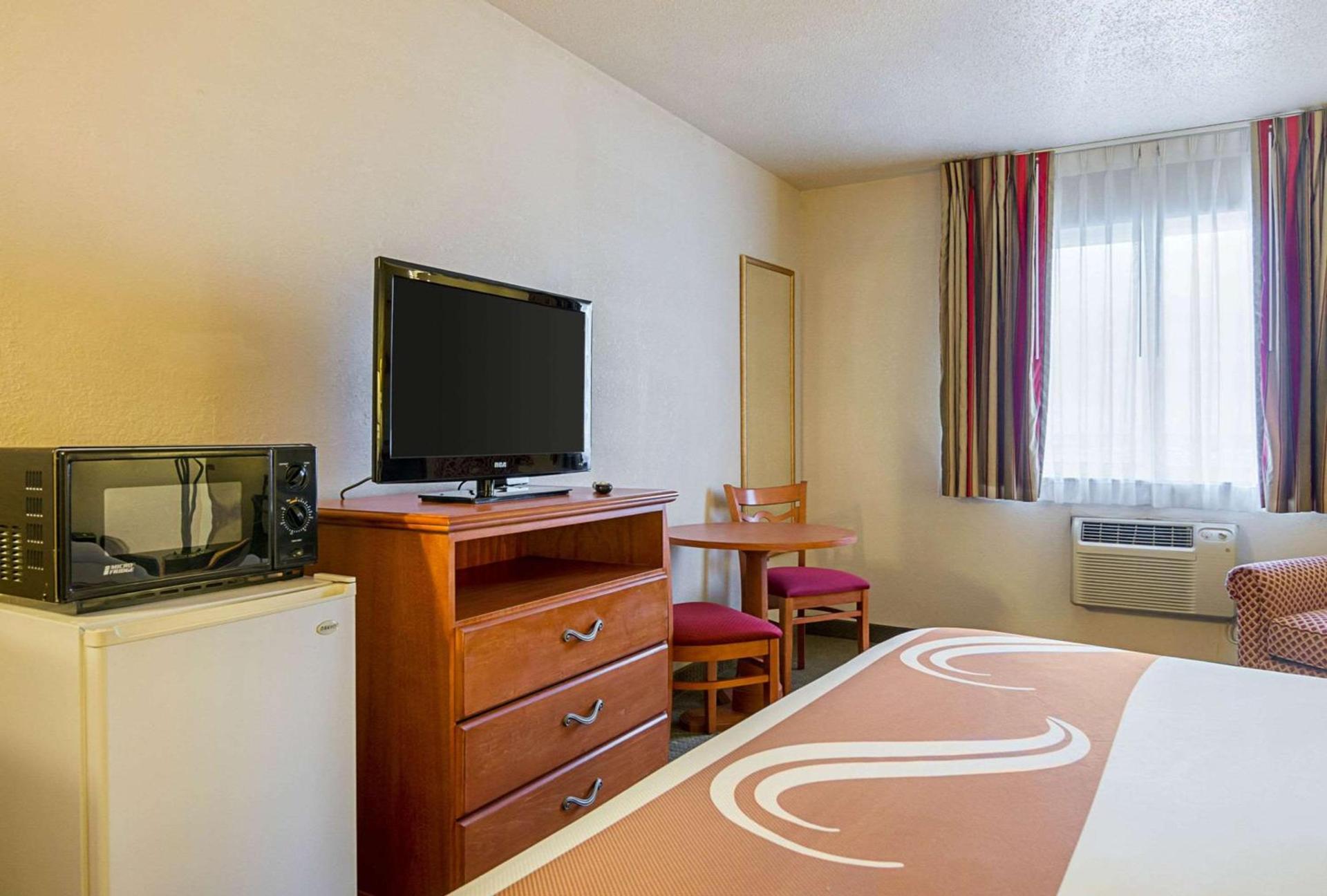 Quality Inn Sidney I-80 photo 16