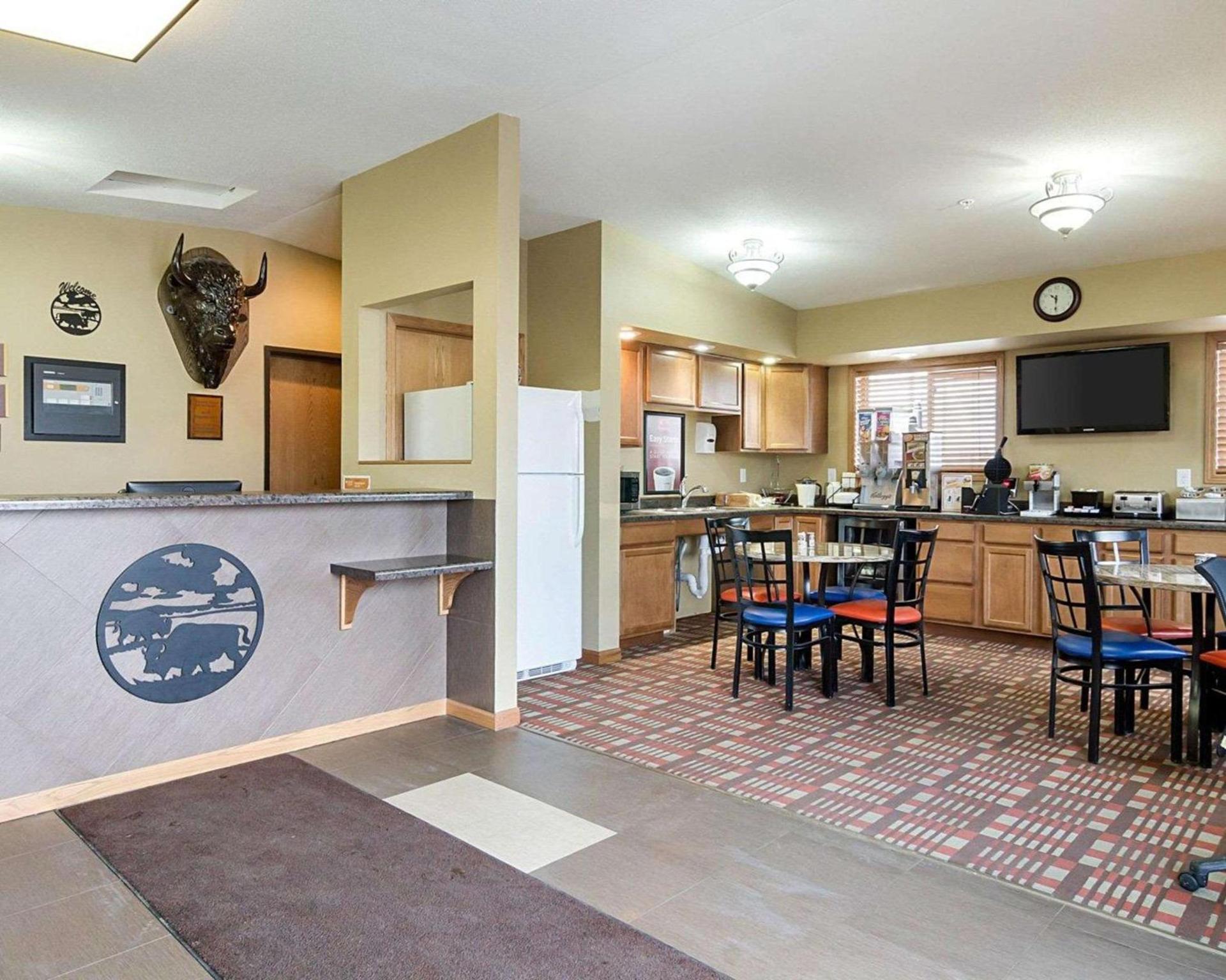 Econo Lodge Jamestown South photo 5