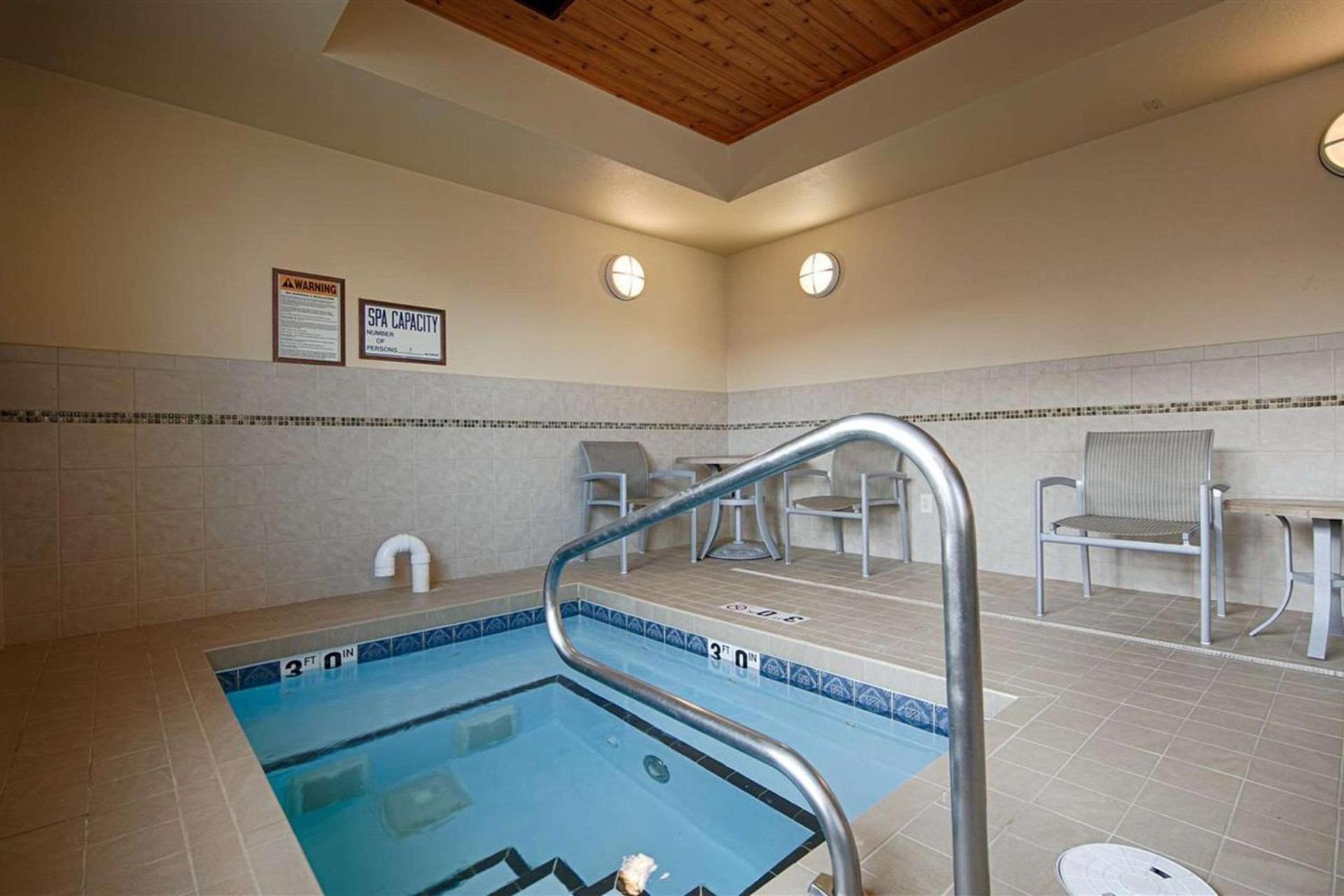Heritage Hotel and Suites photo 6
