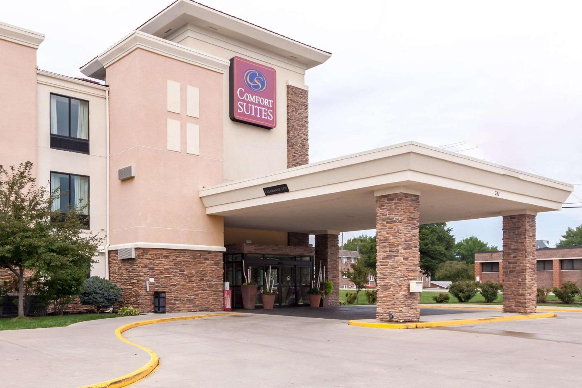 Comfort Suites East Lincoln - Mall Area photo 43