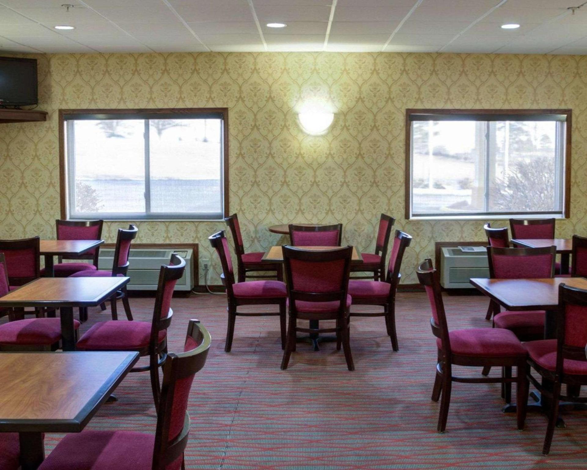 Comfort Suites Omaha Northwest photo 26