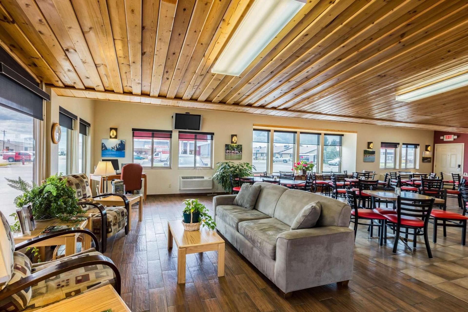 Harmony Inn & Suites — hotel in Valentine