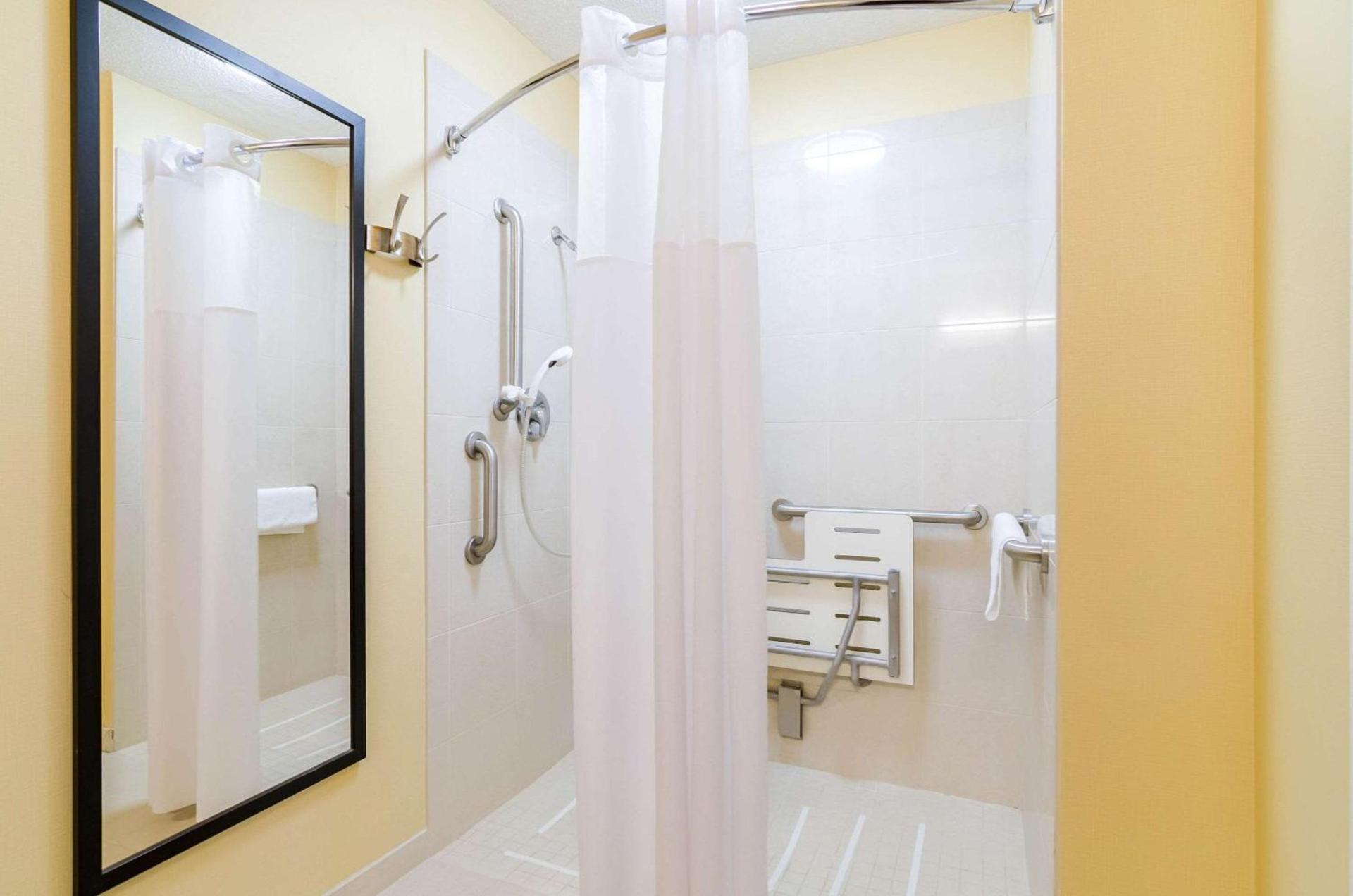 Quality Inn & Suites Ogallala photo 8