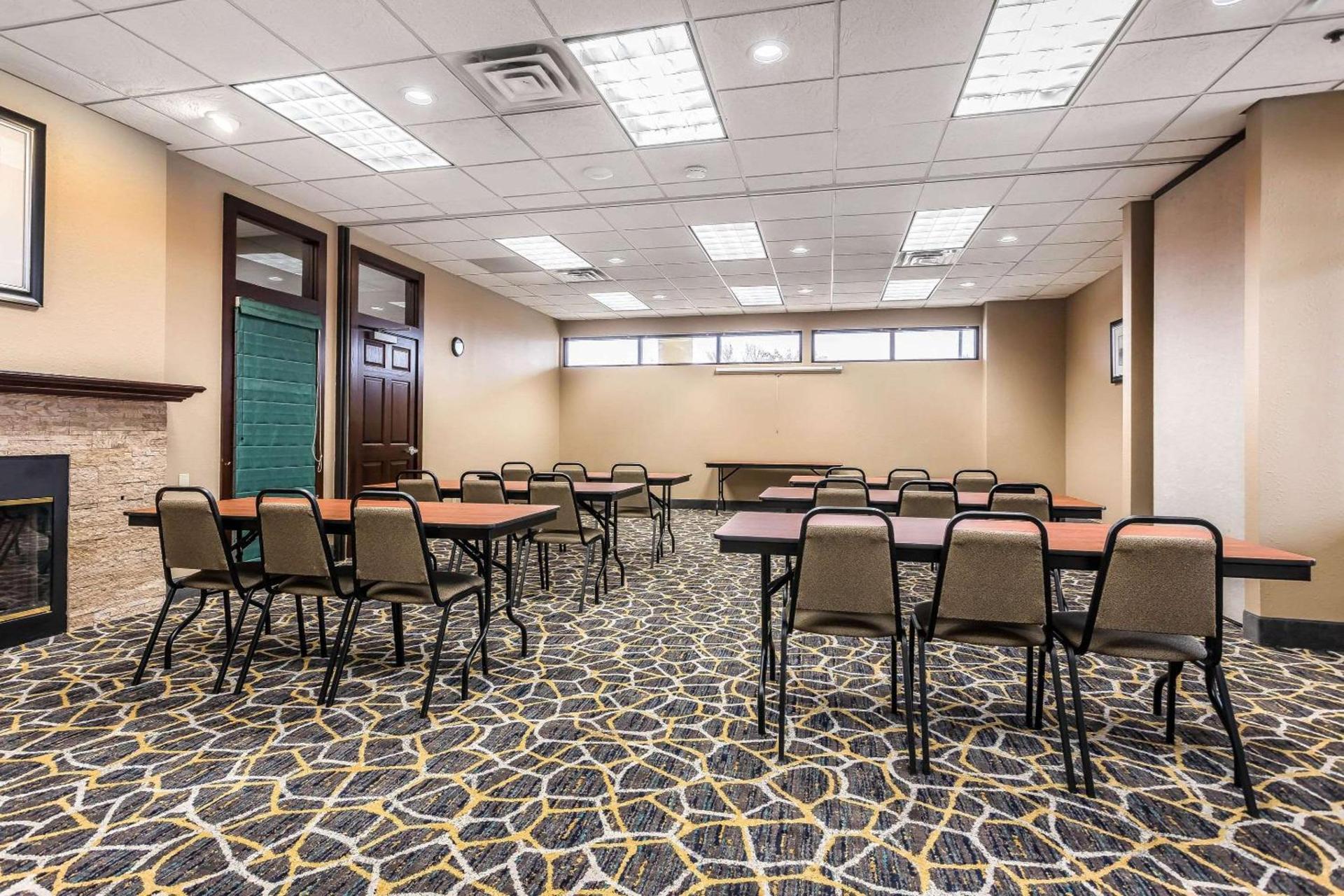 Comfort Inn SW Omaha I-80 photo 29