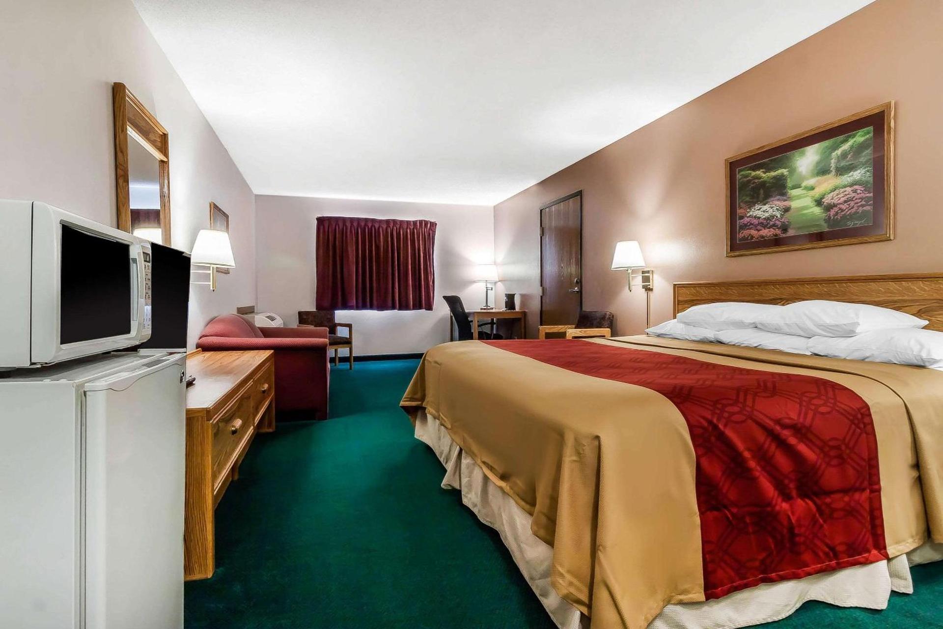Rodeway Inn Holdrege photo 17