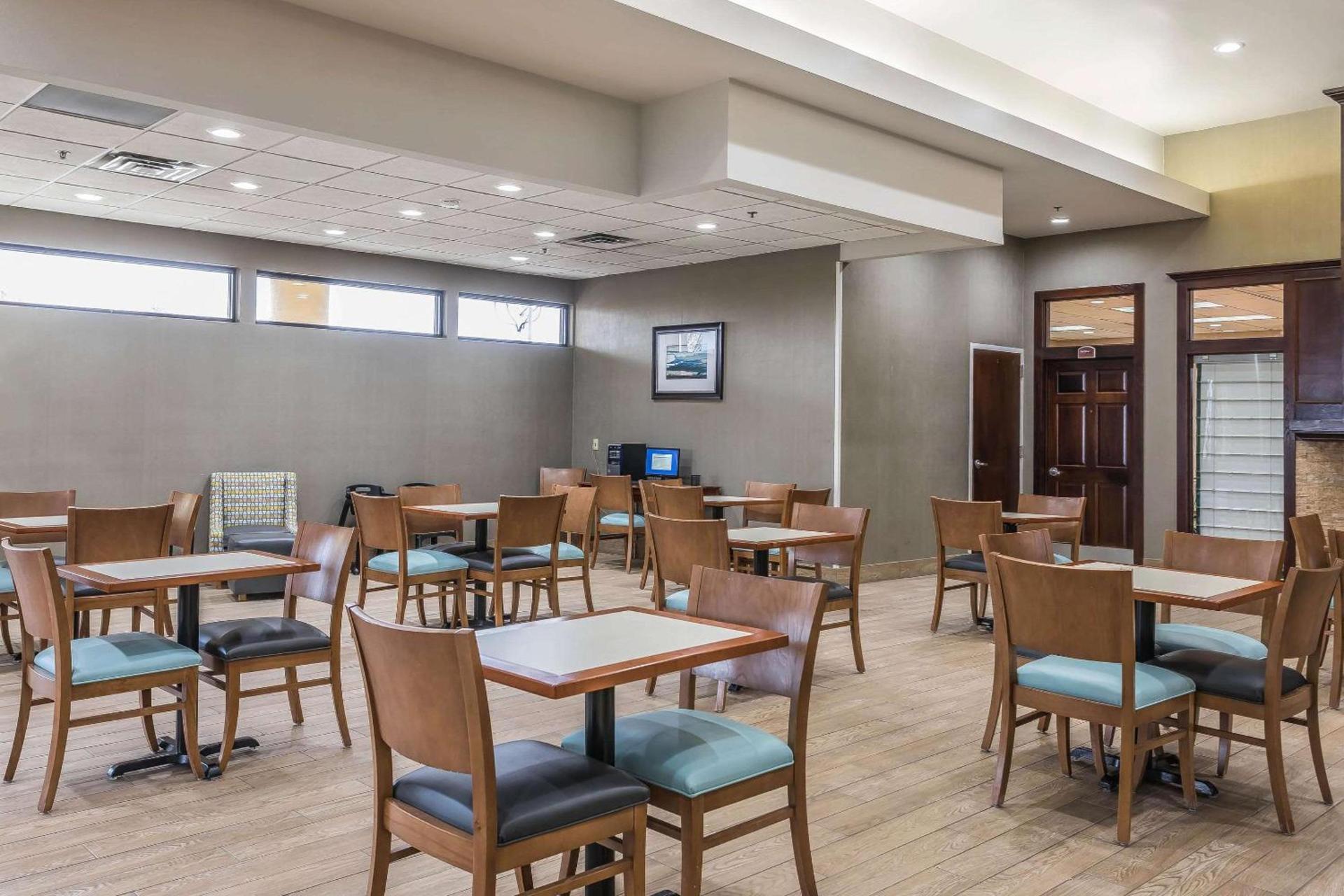 Comfort Inn SW Omaha I-80 photo 33