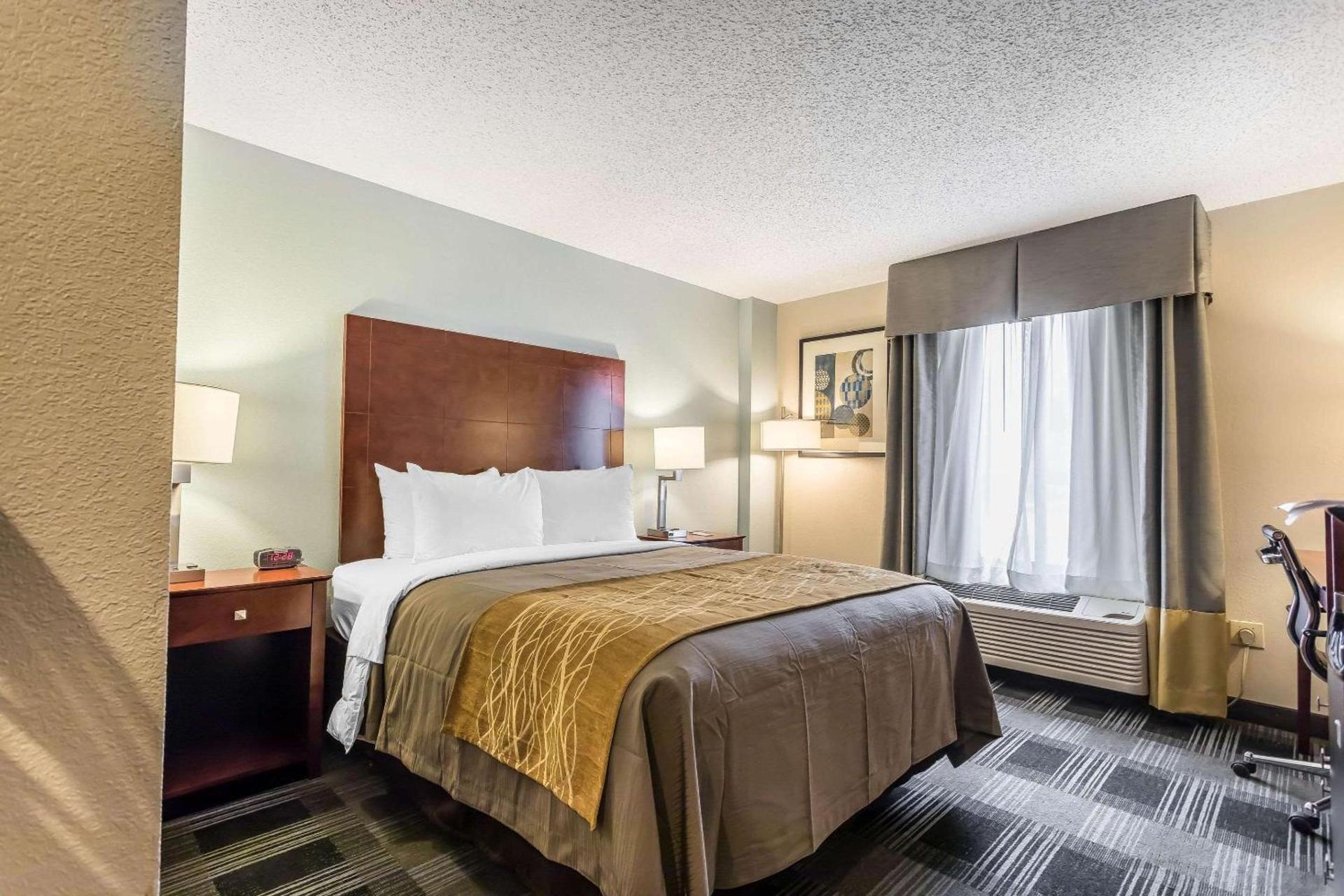Comfort Inn SW Omaha I-80 photo 11
