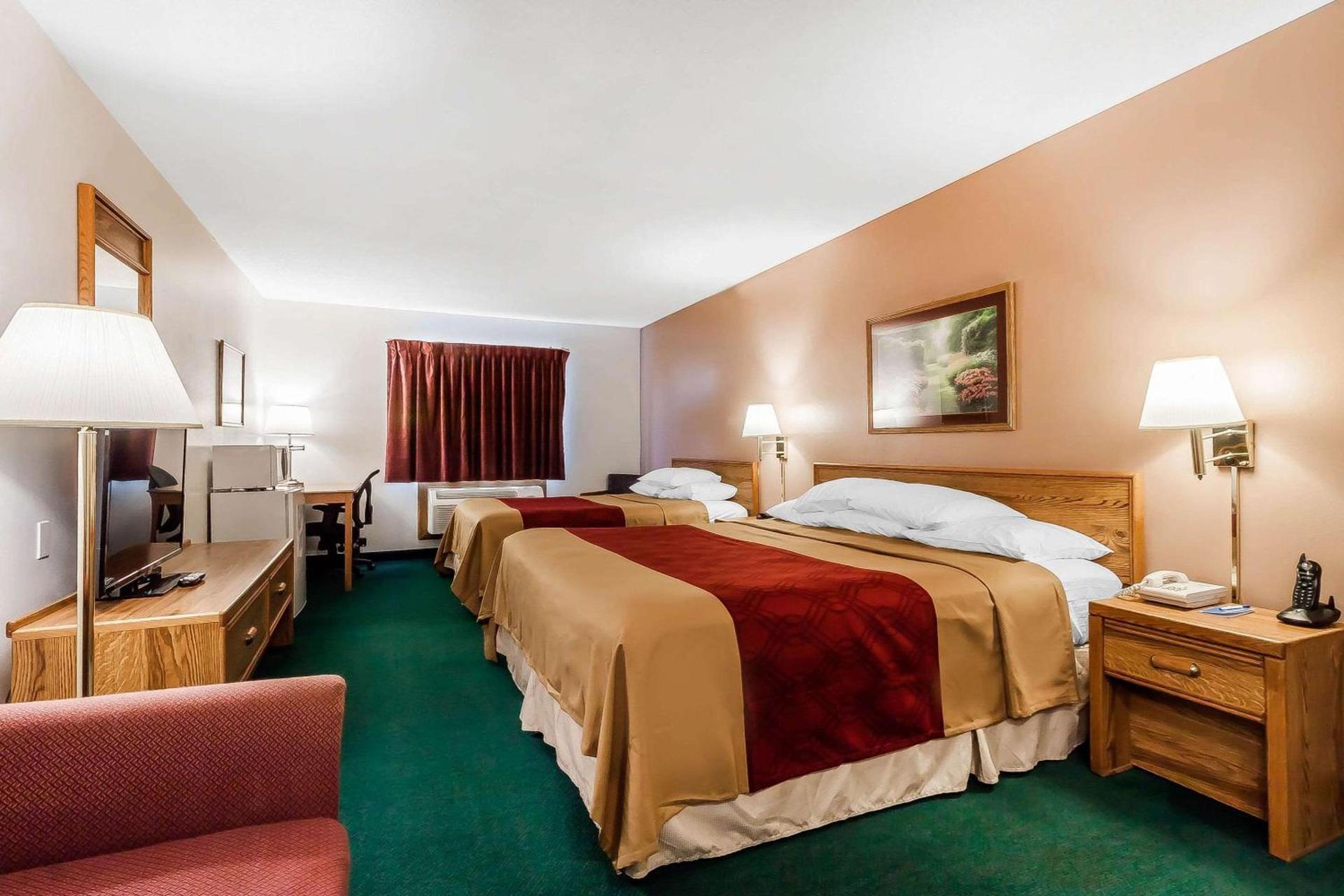 Rodeway Inn Holdrege photo 22