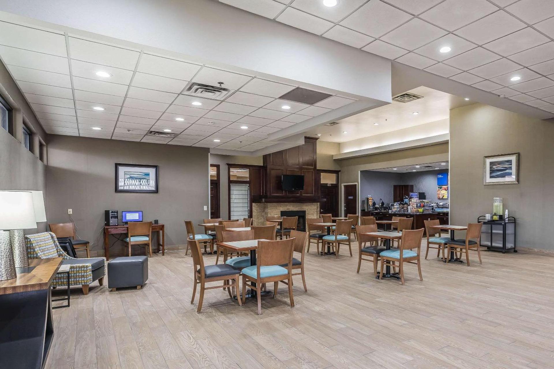 Comfort Inn SW Omaha I-80 photo 32